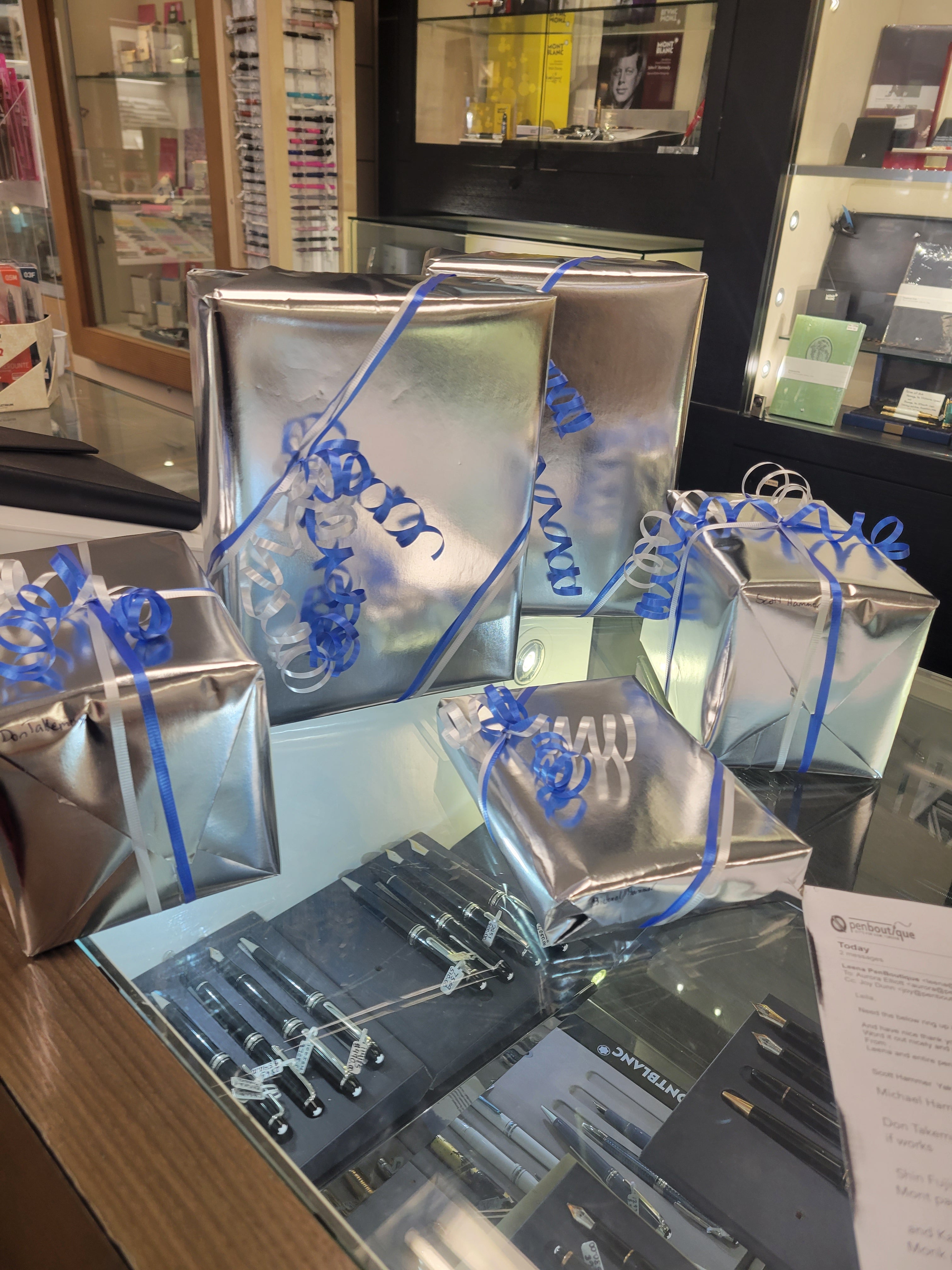 Gift Wrap - Pen Boutique Ltd
