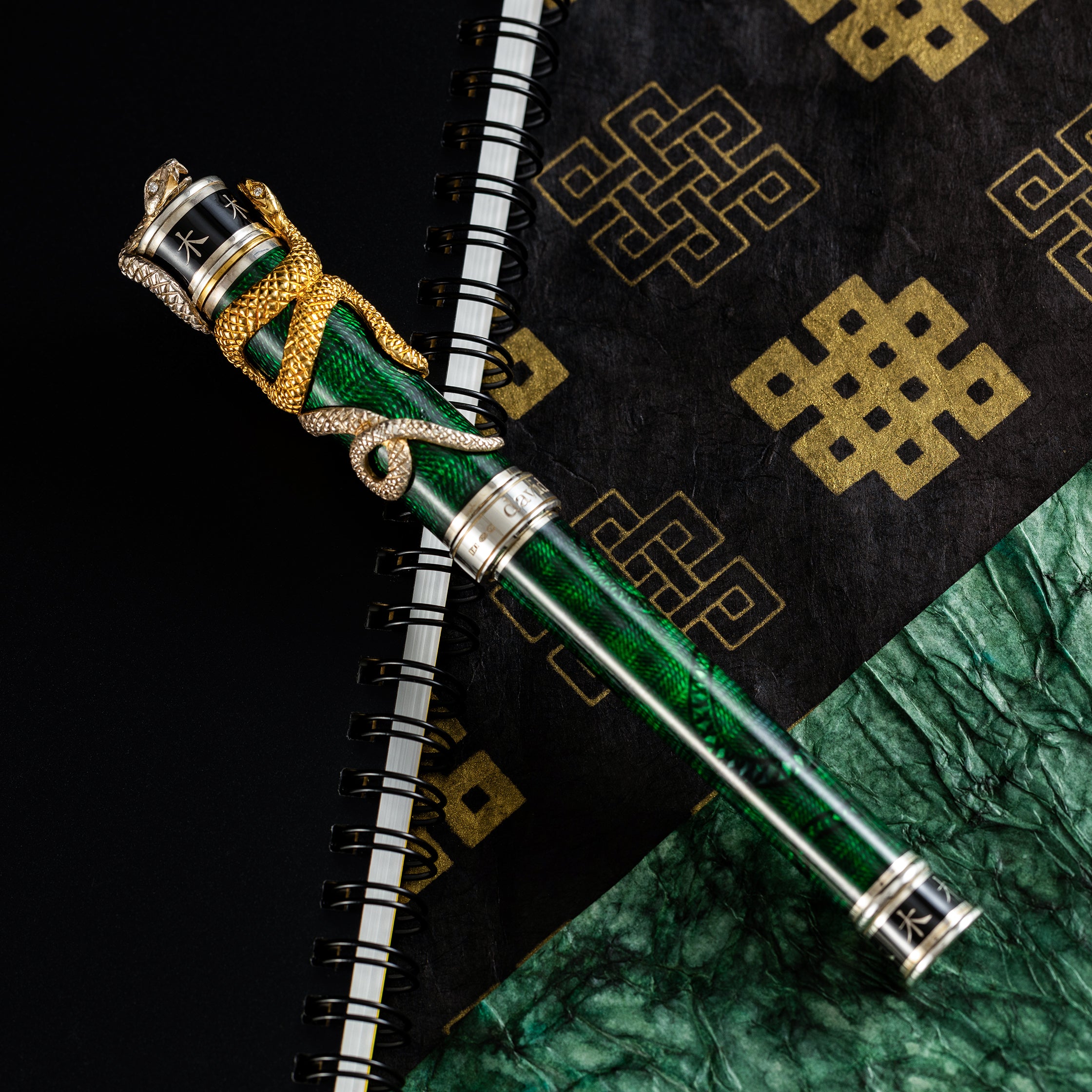 David Oscarson Green Wood Snake Fountain Pen - Verdigris (Limited Edition) - Pen Boutique Ltd