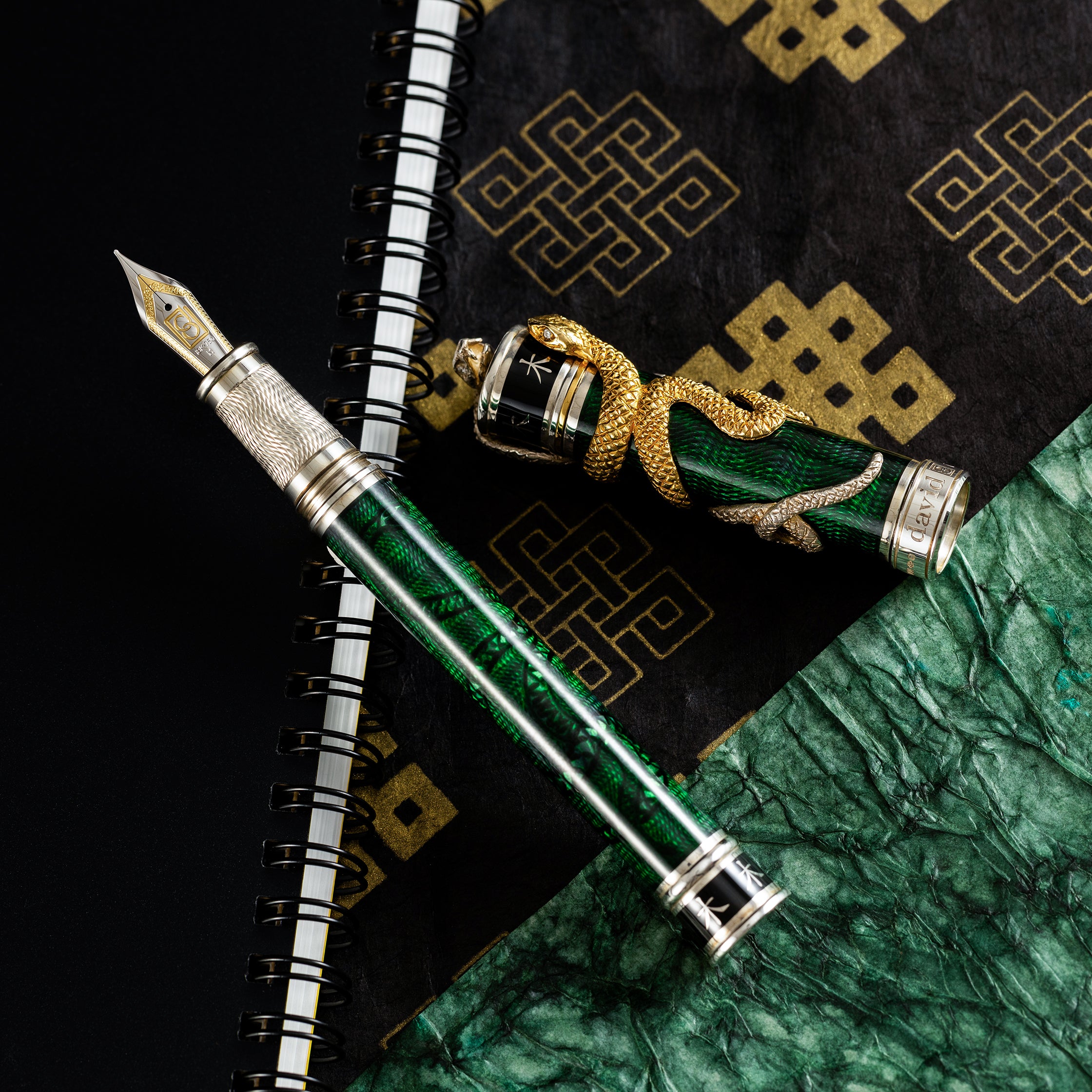 David Oscarson Green Wood Snake Fountain Pen - Verdigris (Limited Edition) - Pen Boutique Ltd
