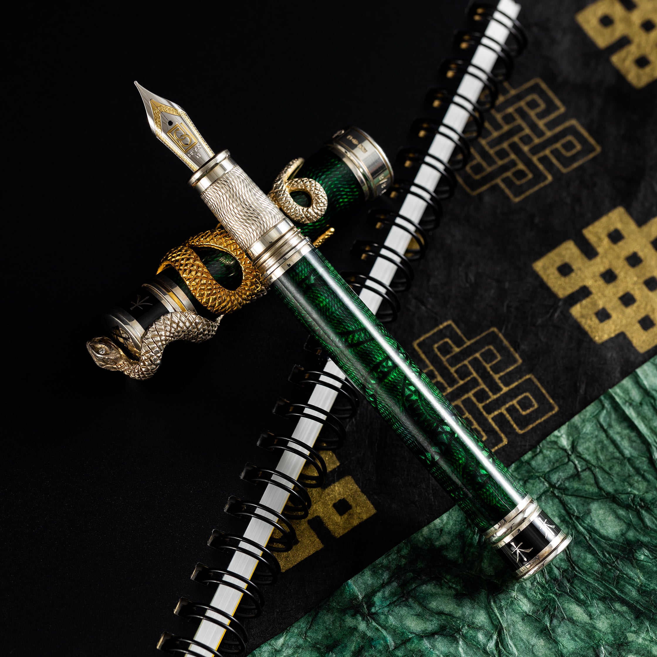 David Oscarson Green Wood Snake Fountain Pen - Verdigris (Limited Edition) - Pen Boutique Ltd