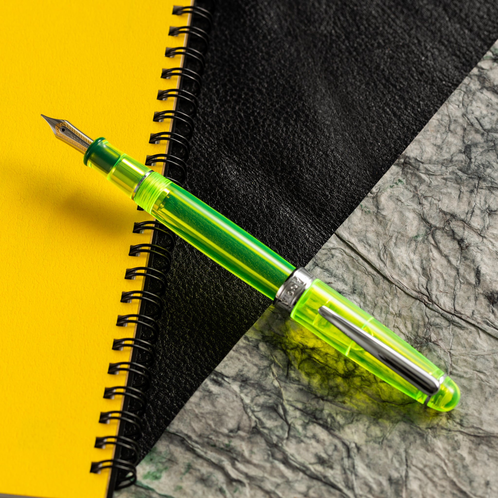 Taccia Spotlight Fountain Pen - Highlighter Vision - Pen Boutique Ltd