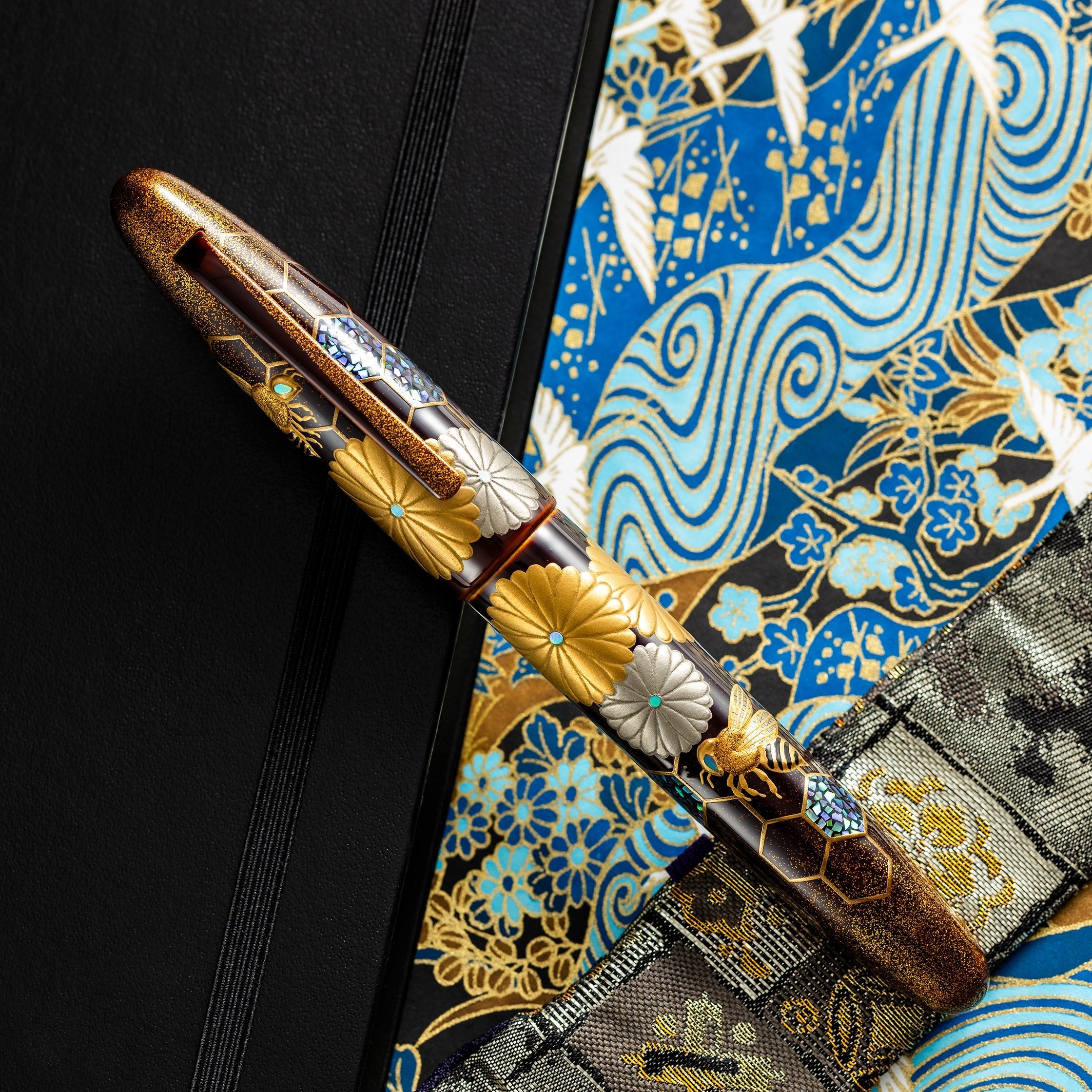Taccia Empress Fountain Pen - Imperial Honeybee (Limited Edition) - Pen Boutique Ltd