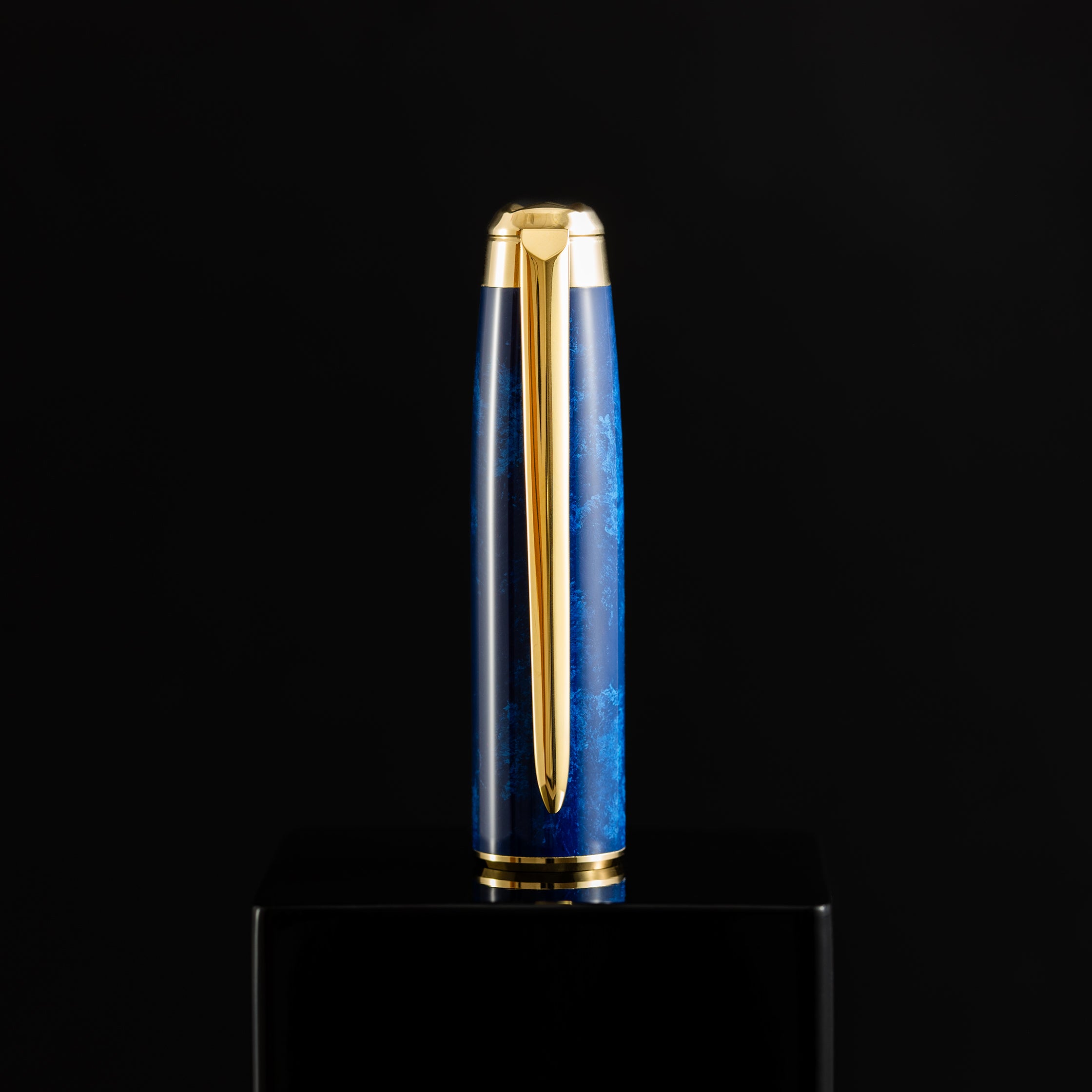 S T Dupont Line D Eternity Fountain Pen - Limited Edition - Popote Blue - Yellow Gold Trim (Large)-Pen Boutique Ltd