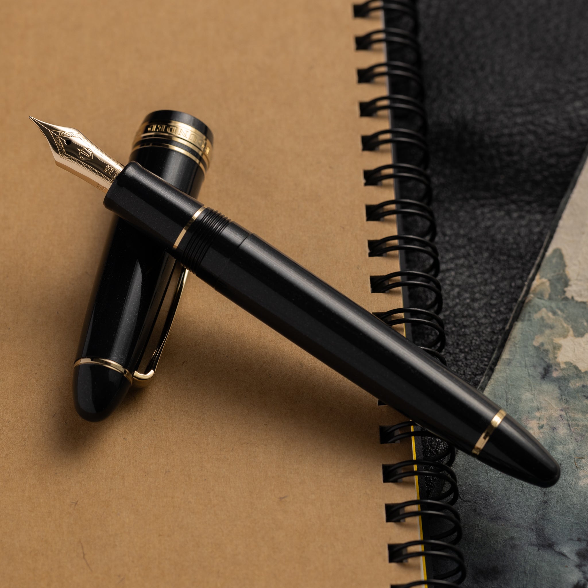 Sailor 1911L Fountain Pen - Shining Black - 18K Gold Trim - Pen Boutique Ltd