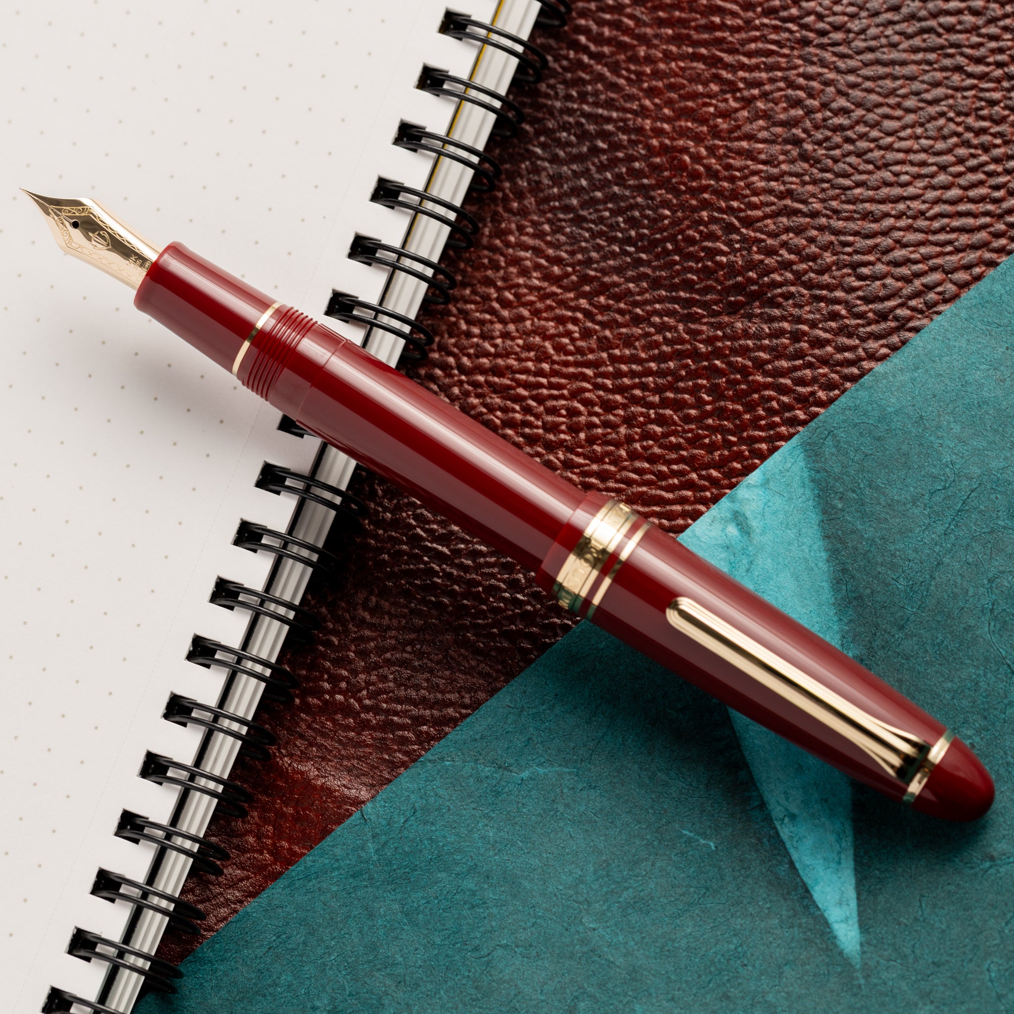 Sailor 1911L Fountain Pen - Red - 14K Gold Trim - Pen Boutique Ltd