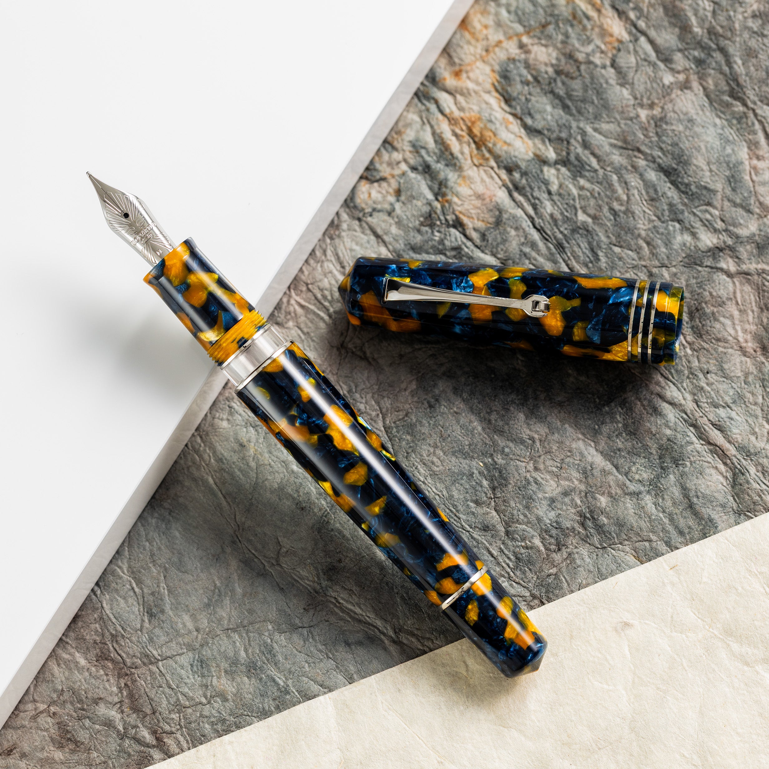 Leonardo Momento Zero Grande 2.0 Fountain Pen - Crepuscolo - Silver Trim - Pen Boutique Ltd