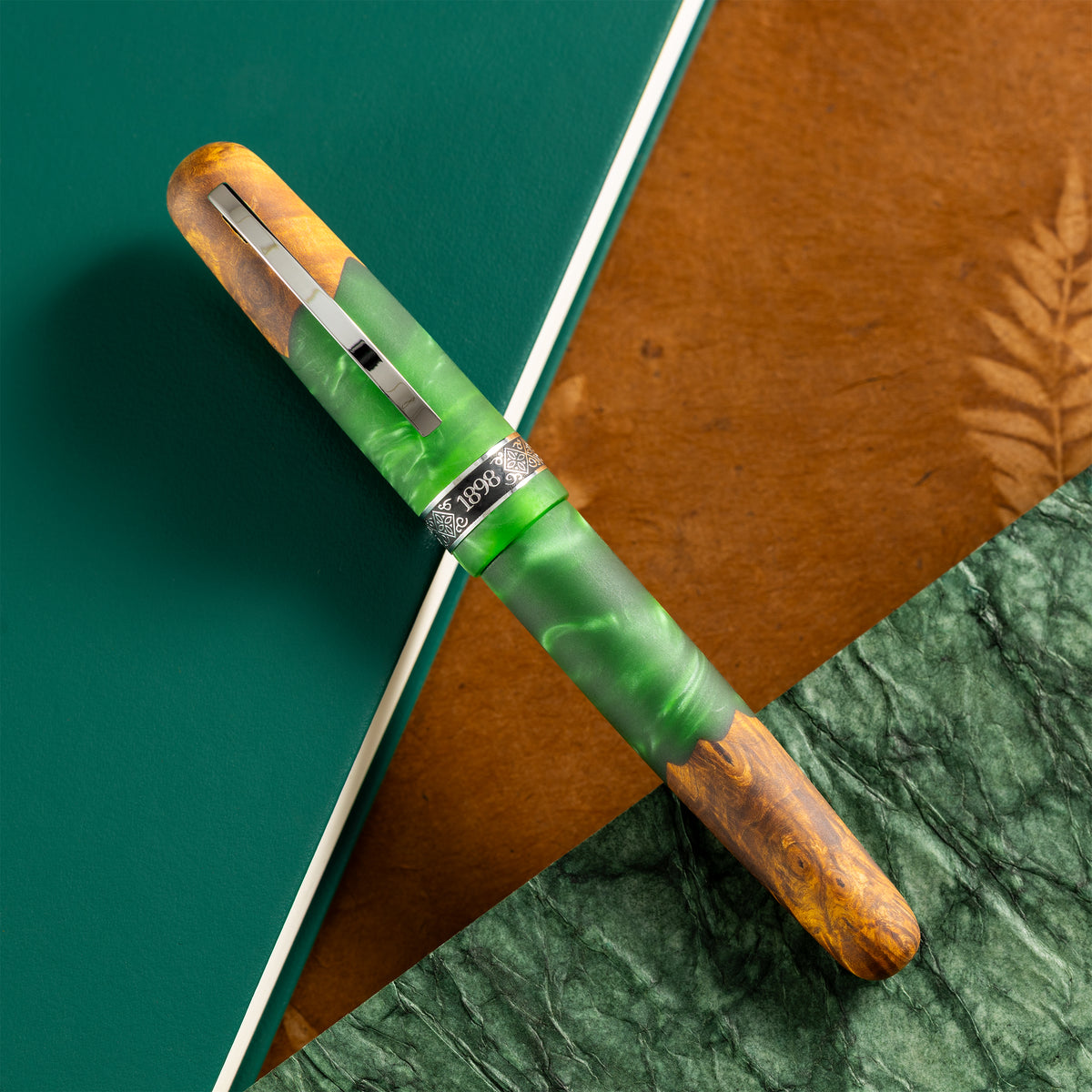 Conklin 1898 Collection Fountain Pen - Spectra Green Fusion - Chrome Trim (Limited Edition) - Pen Boutique Ltd