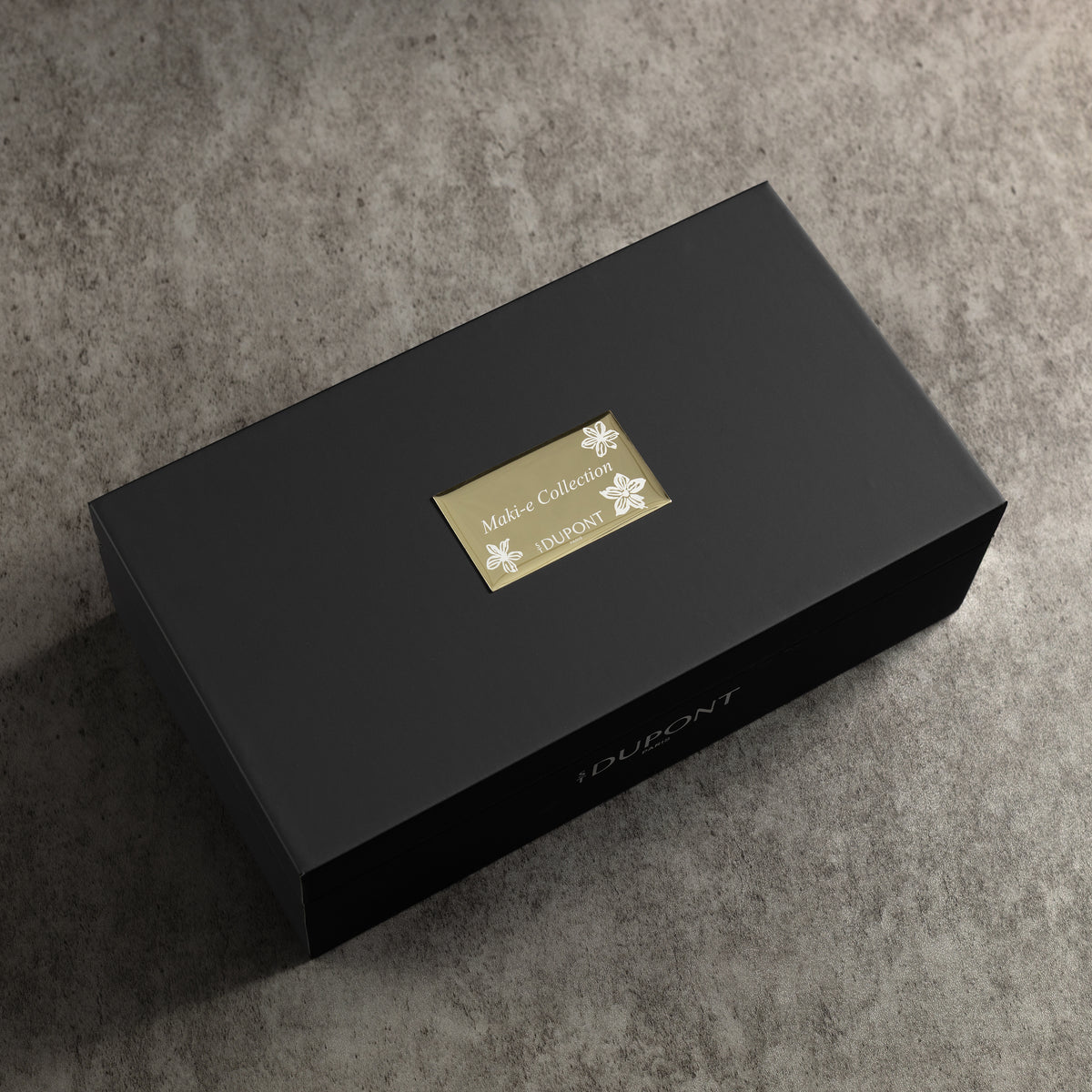 S T Dupont Line D Eternity XL Fountain Pen - Maki-E Ryusui Shunju - Pen Boutique Ltd
