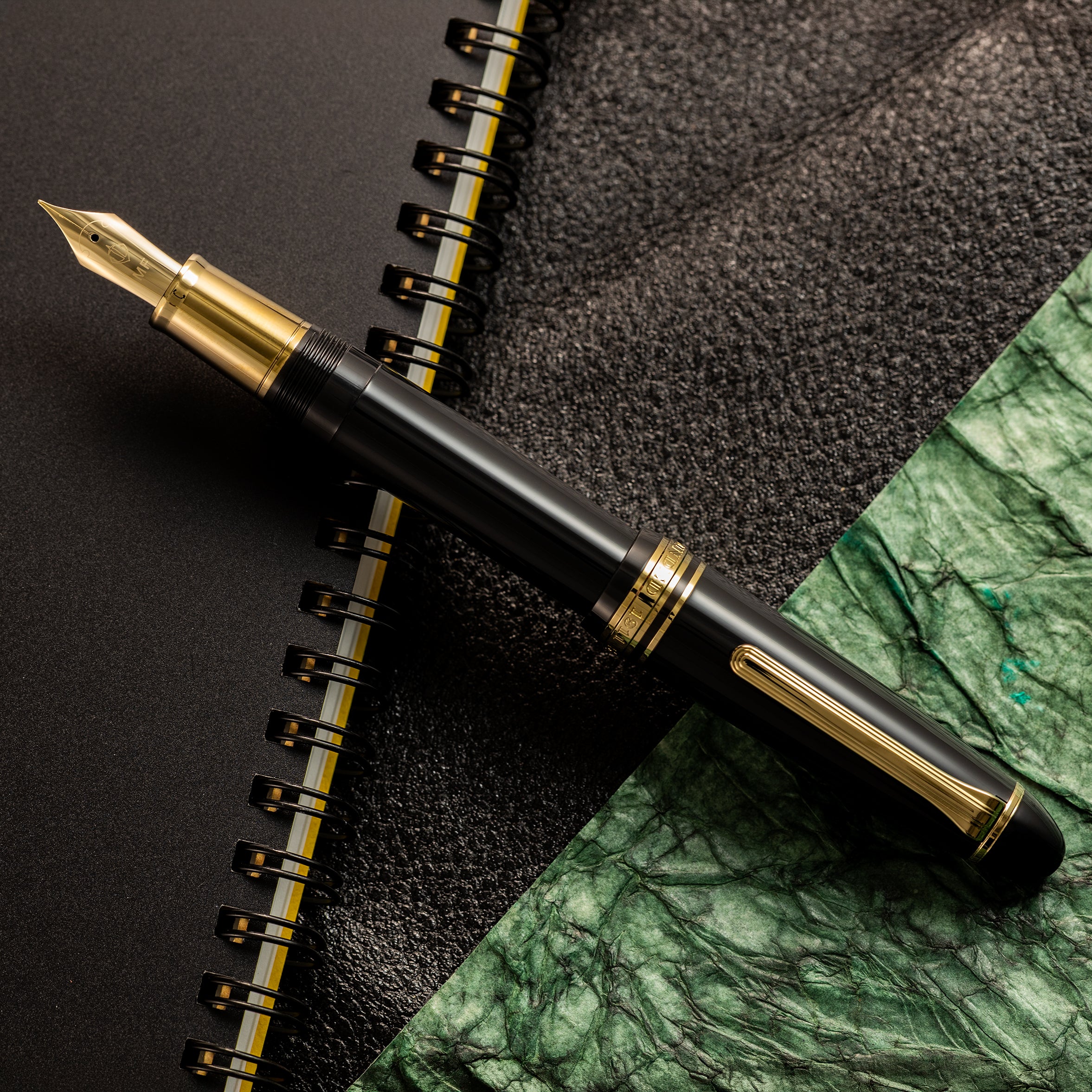 Sailor 1911L Fountain Pen - Muted Black - Casual L Stable Gold Trim - Pen Boutique Ltd