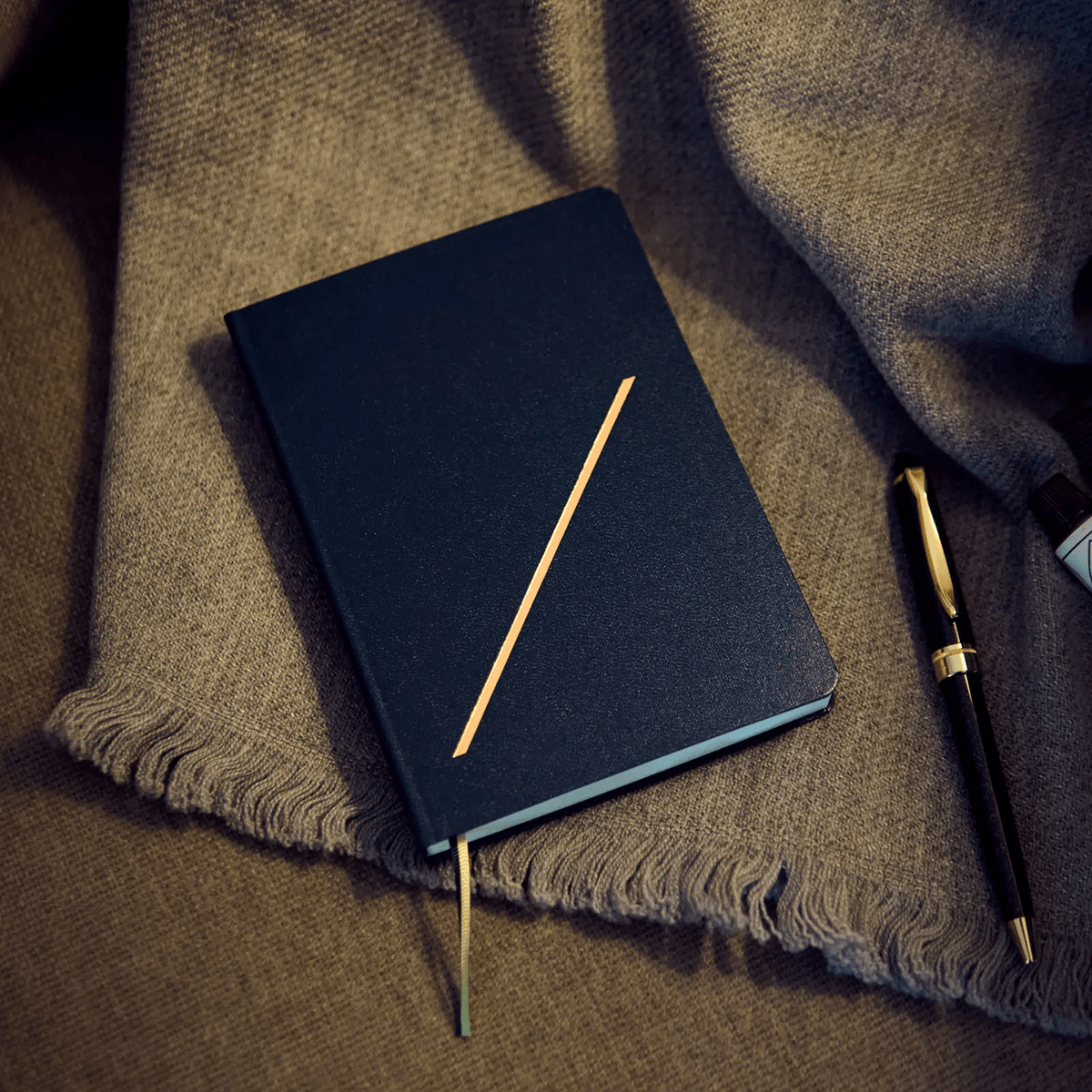 Hobonichi HON Light Hardcover Japanese Book - Slash Navy - A6 (January Start) - Pen Boutique Ltd