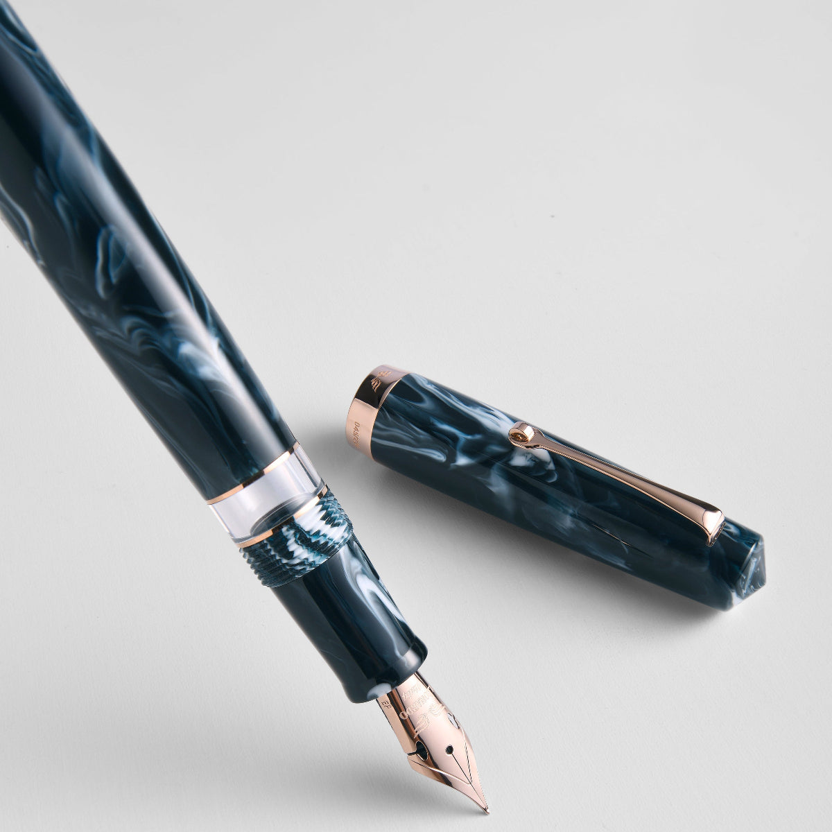 Leonardo Momento Magico Fountain Pen - 2026 Fantasie Arctic Blast - Rose Gold Trim-Pen Boutique Ltd