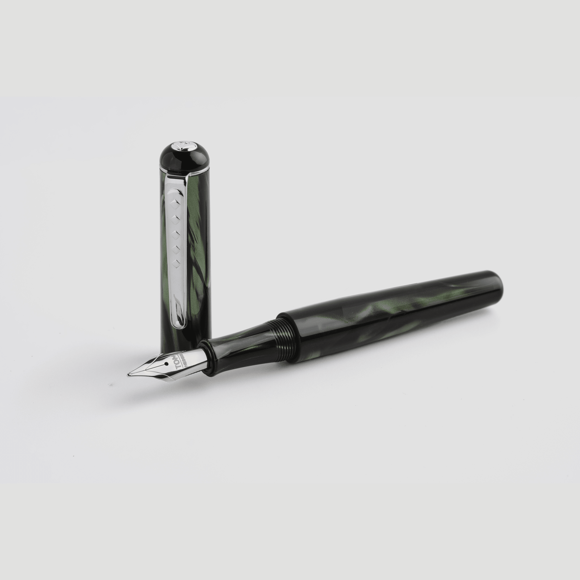 Tom Hessin Charles "Highland Green" Fountain Pen - Pen Boutique Ltd