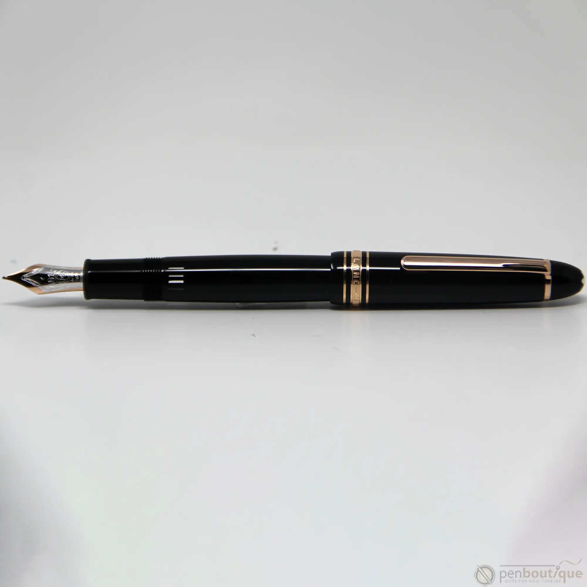 Montblanc Meisterstuck Fountain Pen - Black - Red Gold Trim - LeGrand Size ( 146) - Pen Boutique Ltd
