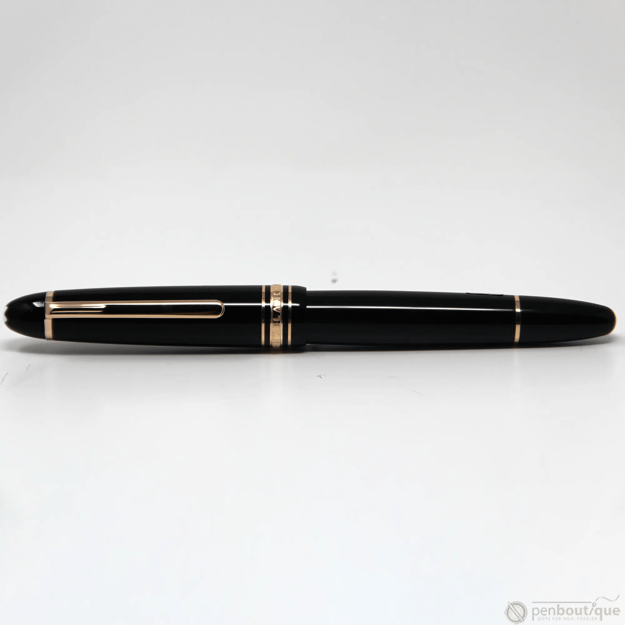 Montblanc Meisterstuck Fountain Pen - Black - Red Gold Trim - LeGrand Size ( 146) - Pen Boutique Ltd