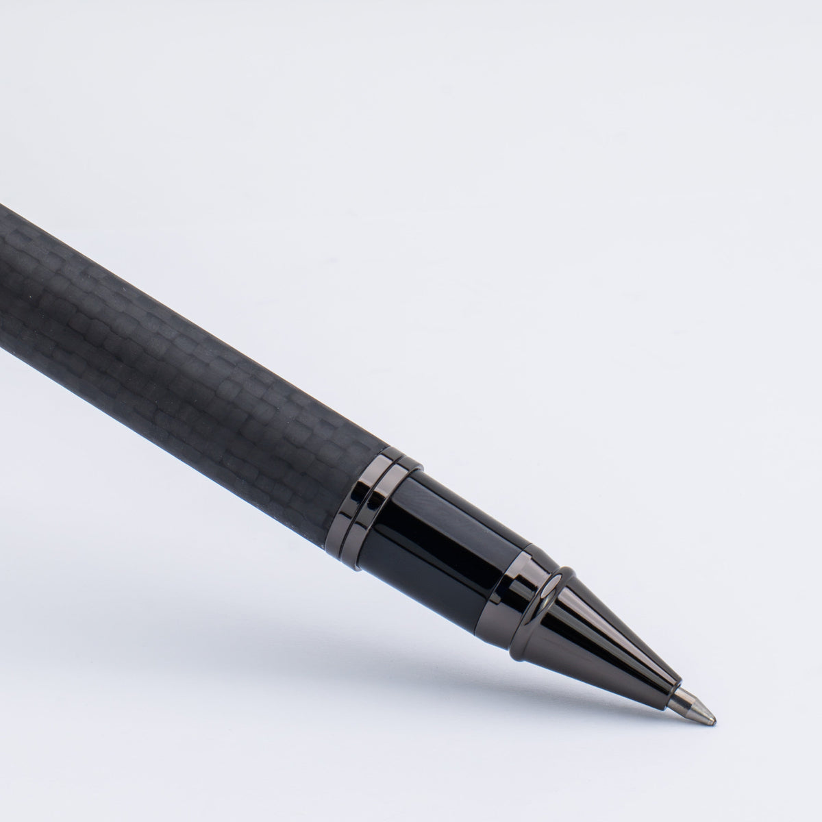 Monteverde Innova Rollerball Pen - Matte Carbon Fiber - Gunmetal Trim - Pen Boutique Ltd
