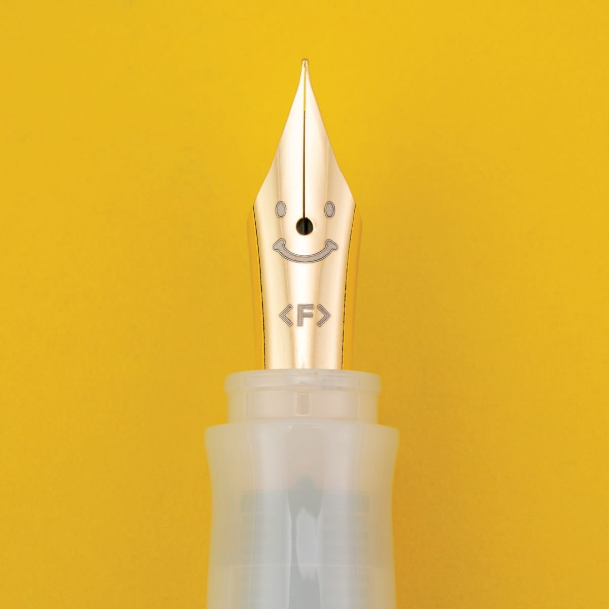 Pilot Kakuno Fountain Pen - Cumulus White - Pen Boutique Ltd