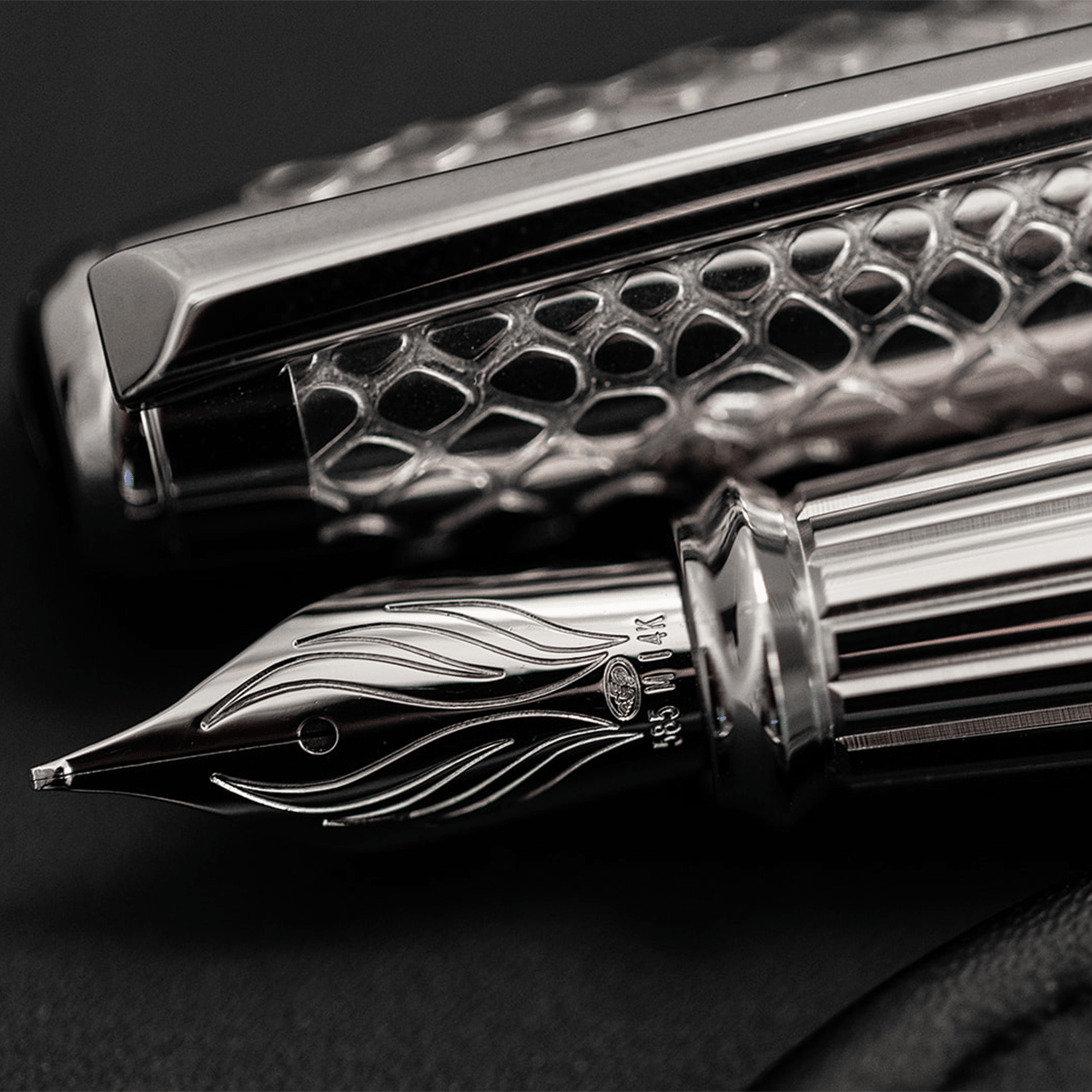 S T Dupont Line D Fountain Pen - Wild Eternity - Black Snake Skin (Large) - Pen Boutique Ltd