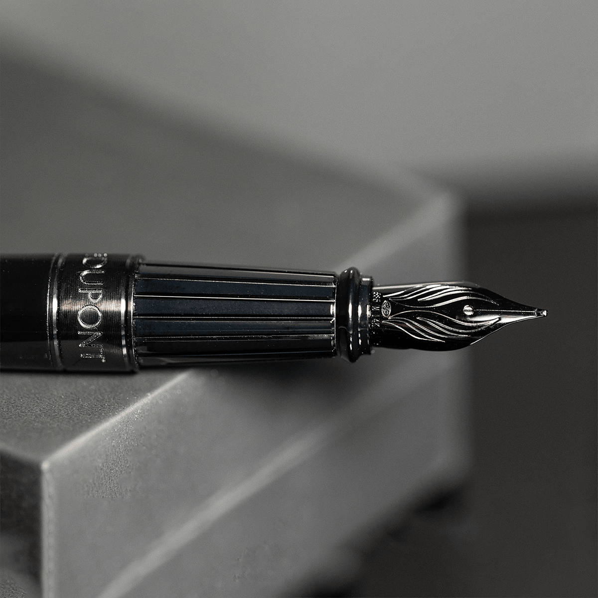 S T Dupont Line D Fountain Pen - Eternity - Silky Black (Large) - Pen Boutique Ltd