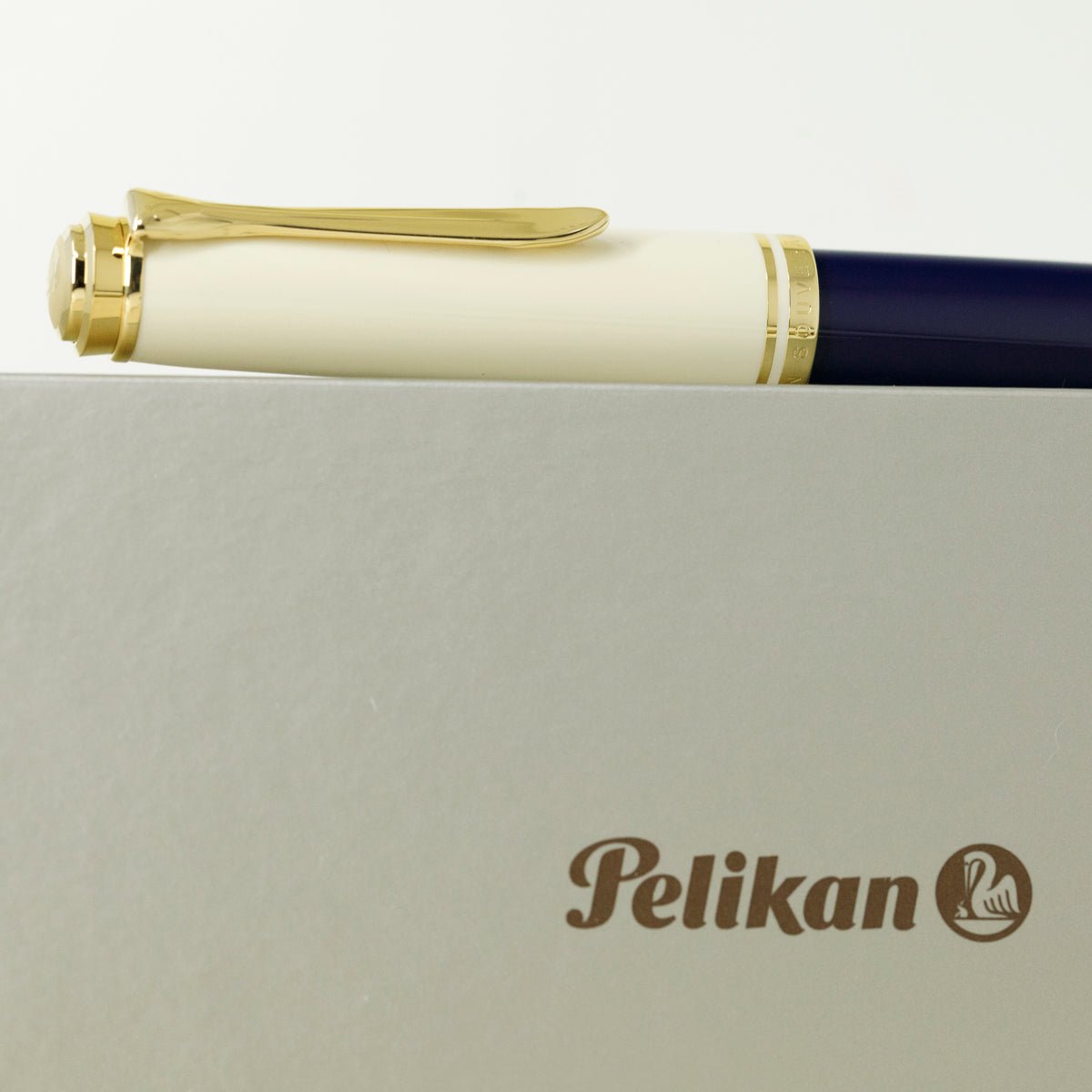 Pelikan Souveran Fountain Pen - M800 Cream Blue - Pen Boutique Ltd