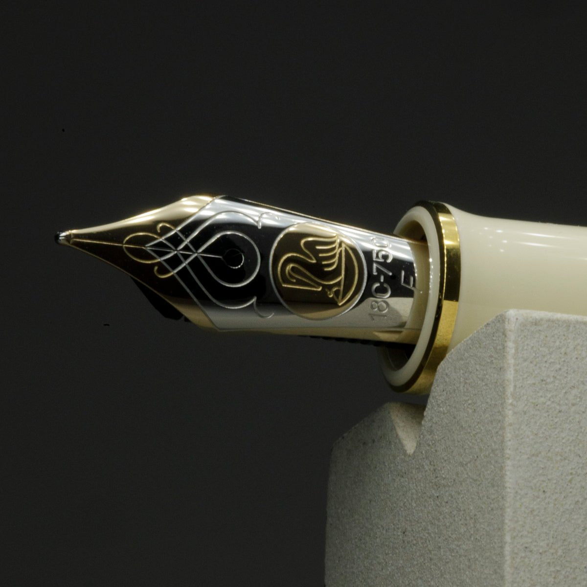 Pelikan Souveran Fountain Pen - M800 Cream Blue - Pen Boutique Ltd