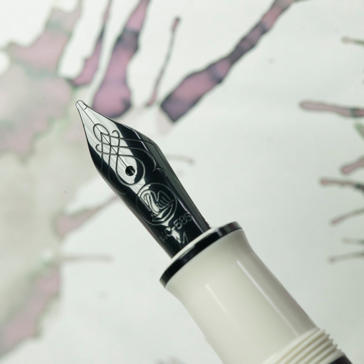 On Sale: Pelikan Souveran Fountain Pen - M670 Warm Grey (Special Edition) - Pen Boutique Ltd