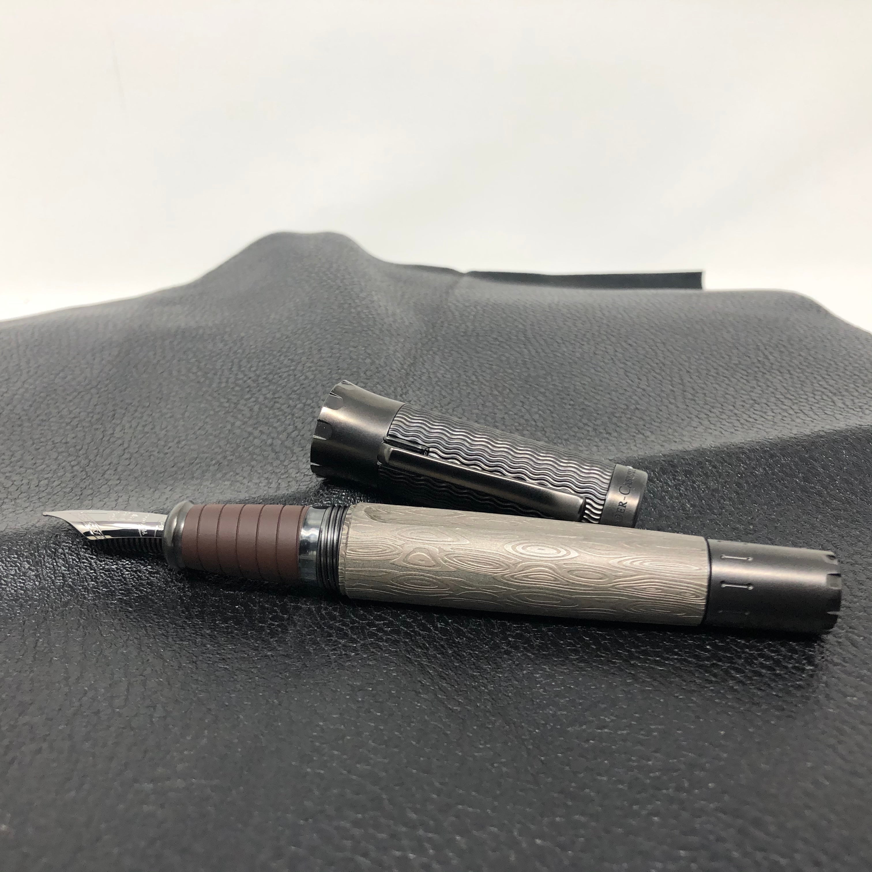 Graf von Faber - Castell Pen of the Year 2021 Fountain Pen - Knights - Pen Boutique Ltd