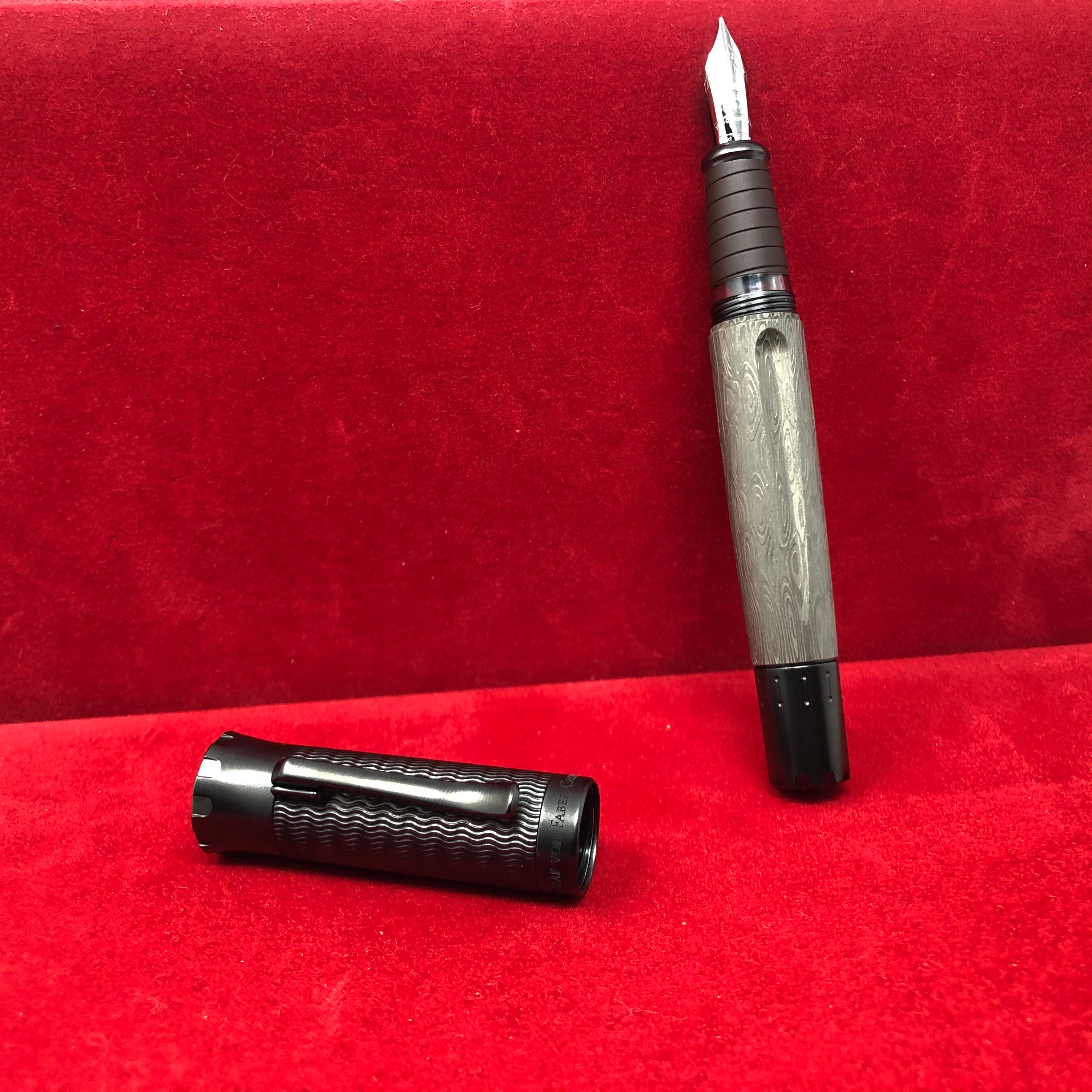 Graf von Faber - Castell Pen of the Year 2021 Fountain Pen - Knights - Pen Boutique Ltd