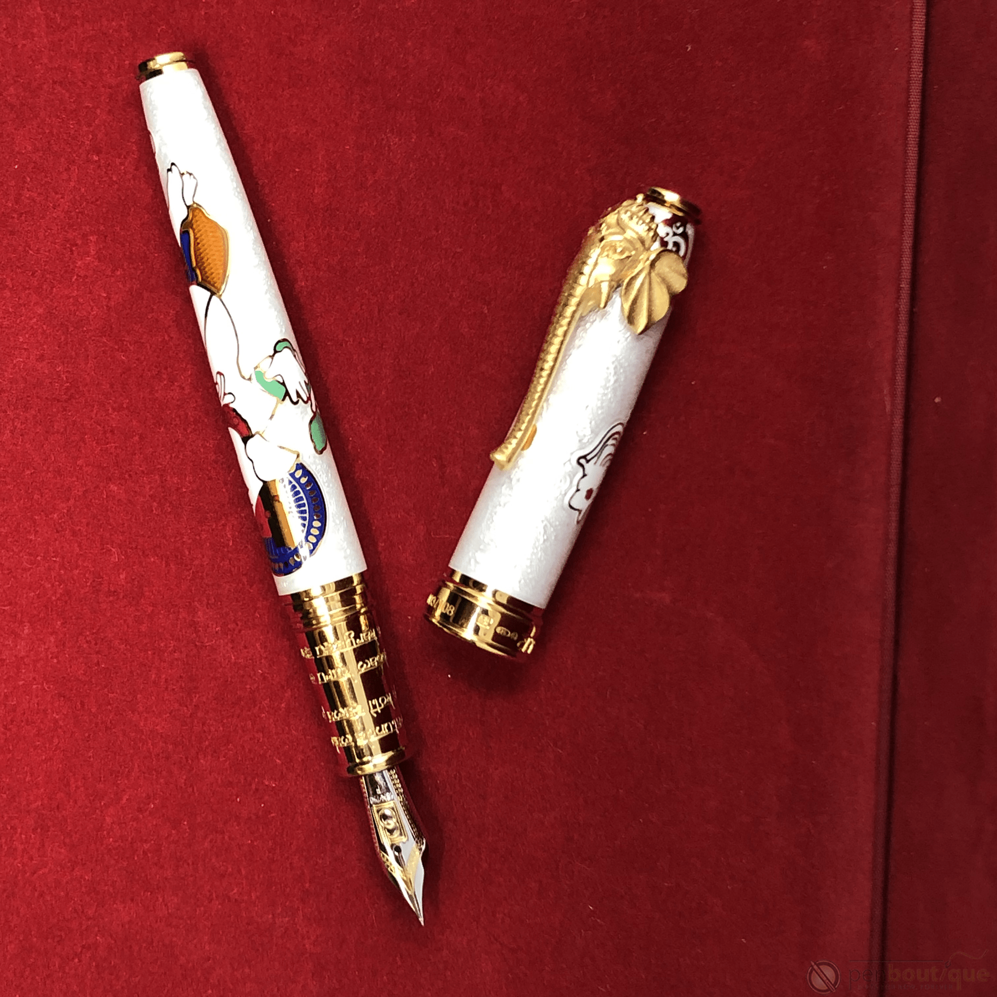 David Oscarson Lord Ganesha Fountain Pen - White - Pen Boutique Ltd