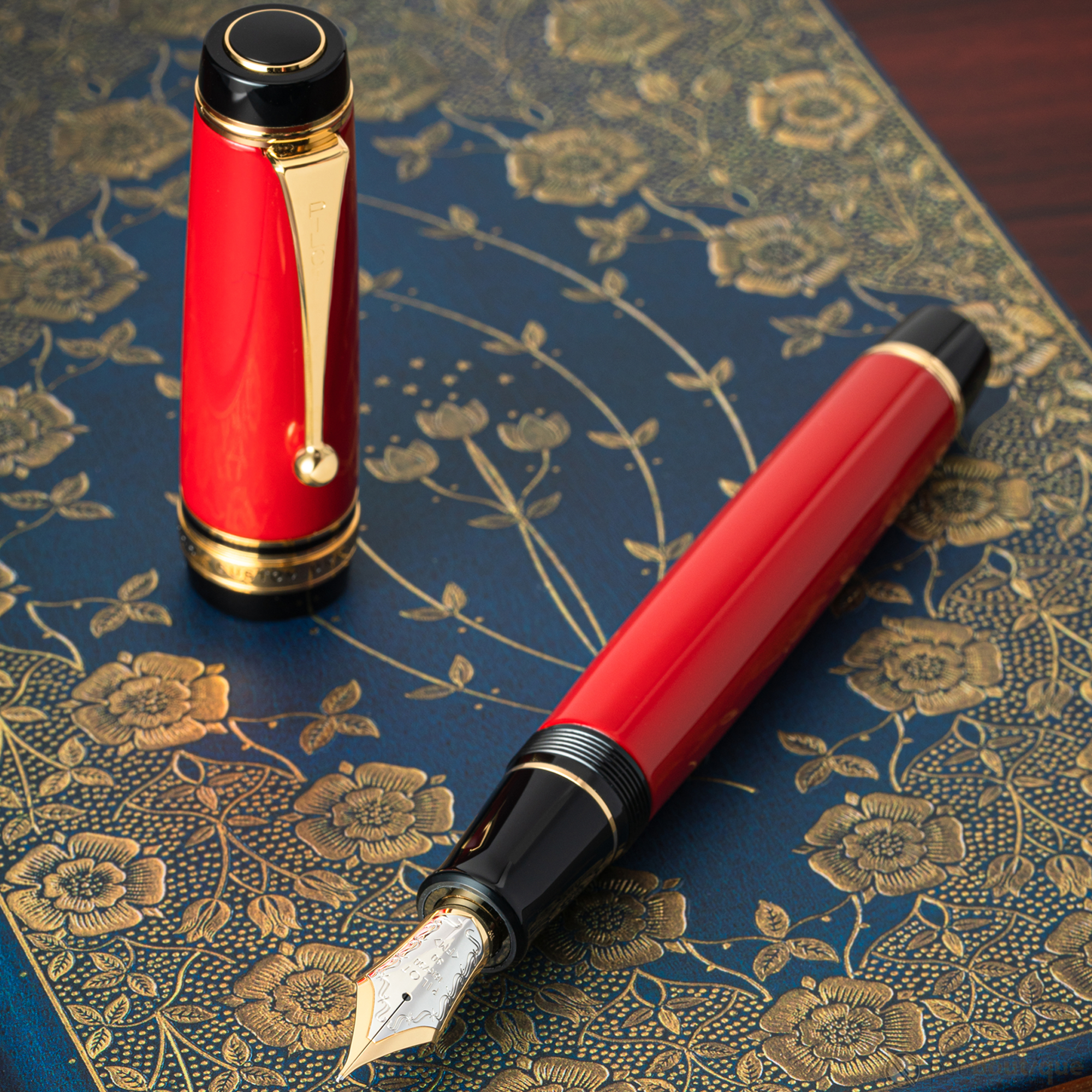 Namiki Custom Urushi Fountain Pen - Vermillion-Pen Boutique Ltd