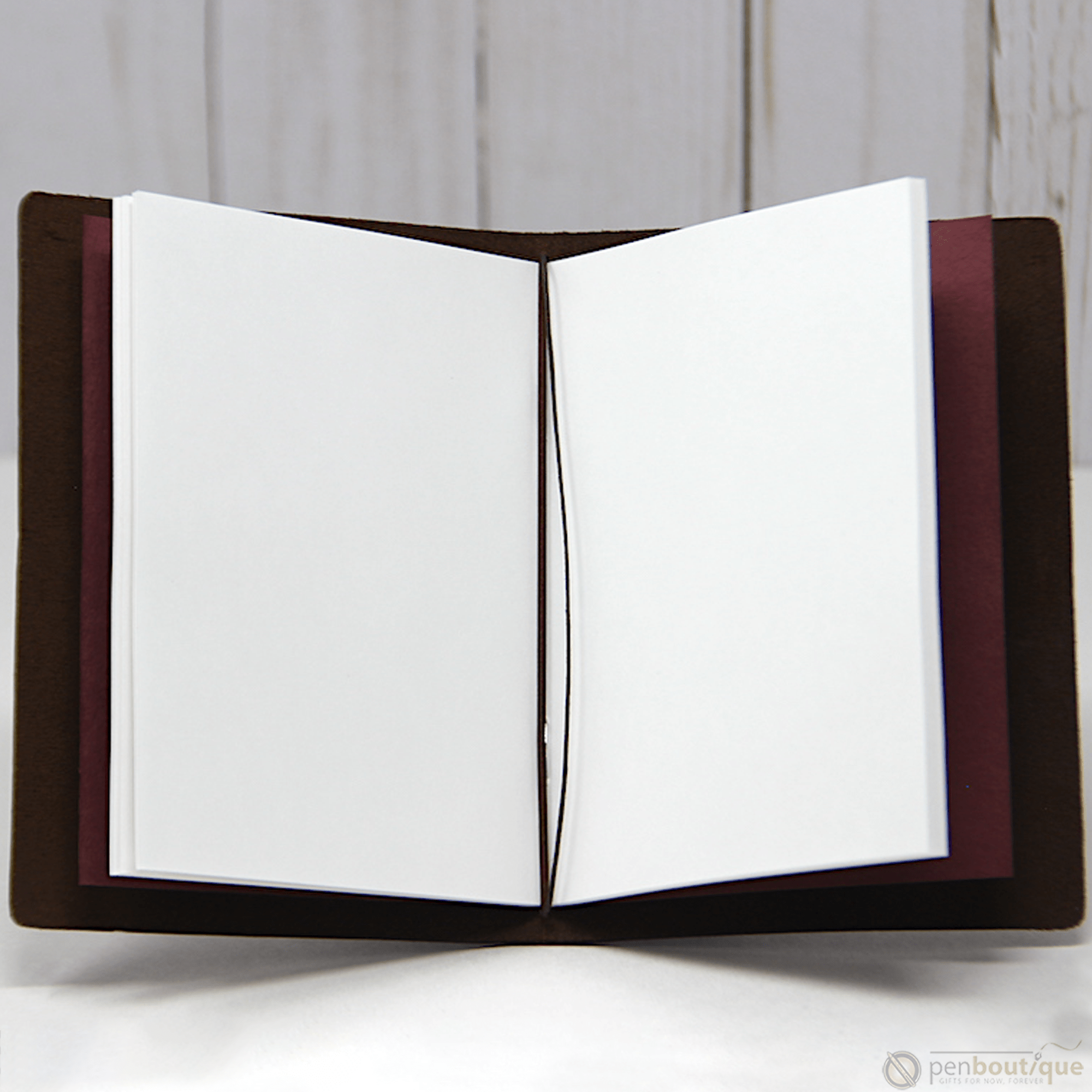 Traveler's Notebook - Black - Passport Size - Pen Boutique Ltd