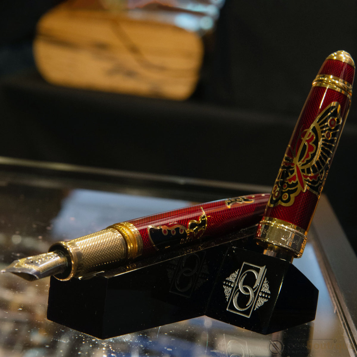 David Oscarson Exclusive Edition Fountain Pen - Wynn Las Vegas - Pen Boutique Ltd