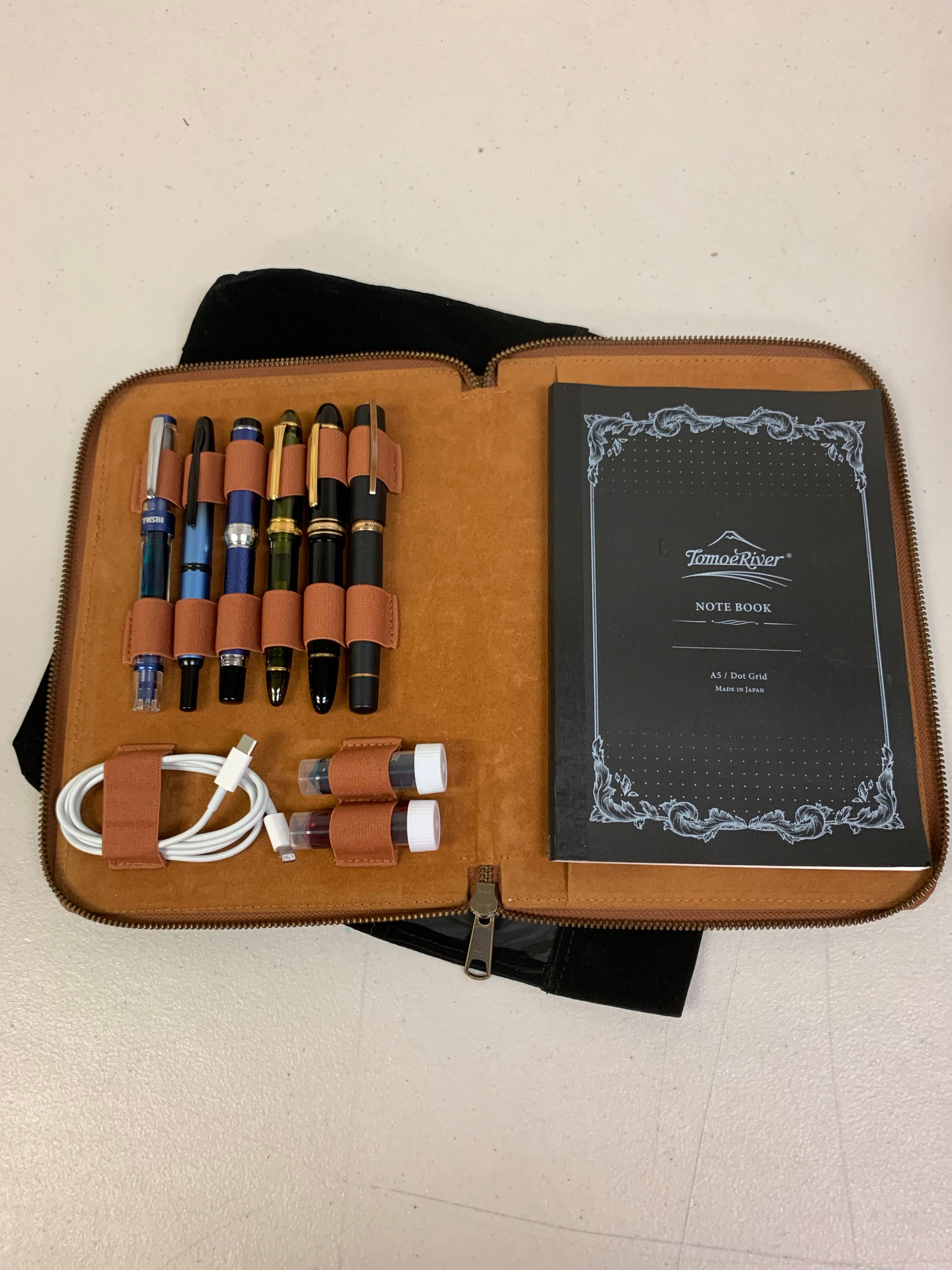 Pen Boutique Yak Leather A5 Zipped Folio - Crazy Horse - Tan - Pen Boutique Ltd