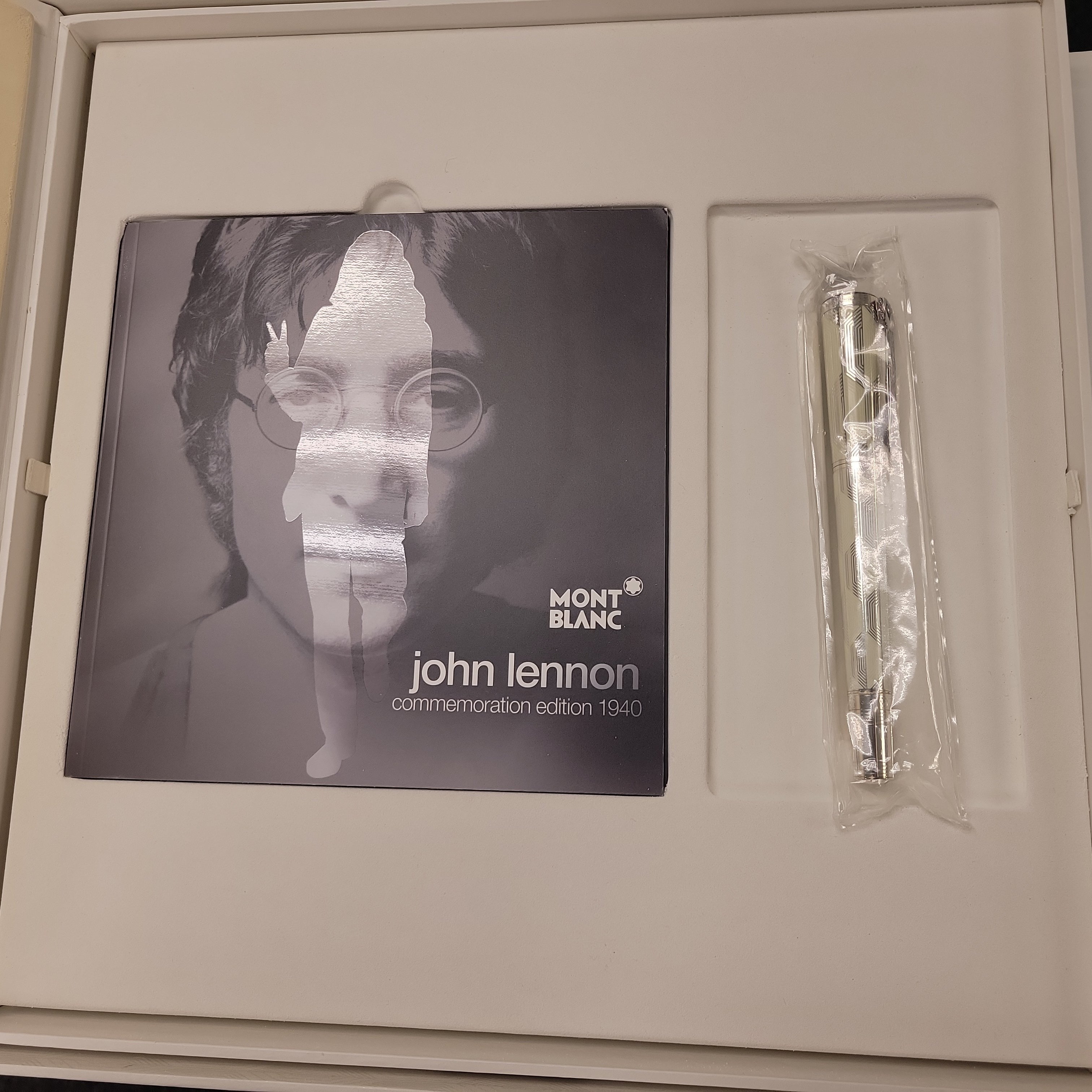 Montblanc Great Characters Fountain Pen - John Lenon (Limited Edition) - Pen Boutique Ltd