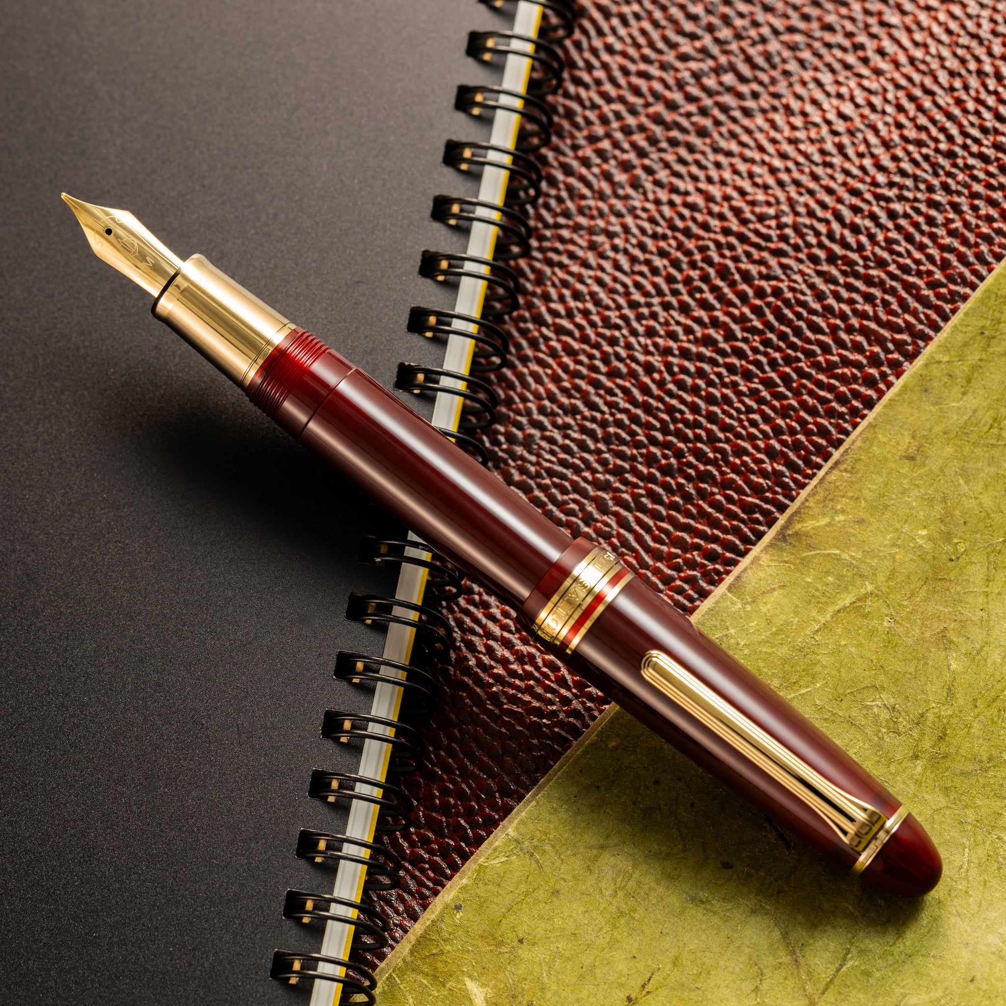 Sailor 1911L Fountain Pen - Muted Red - Casual L Stable Gold Trim - Pen Boutique Ltd