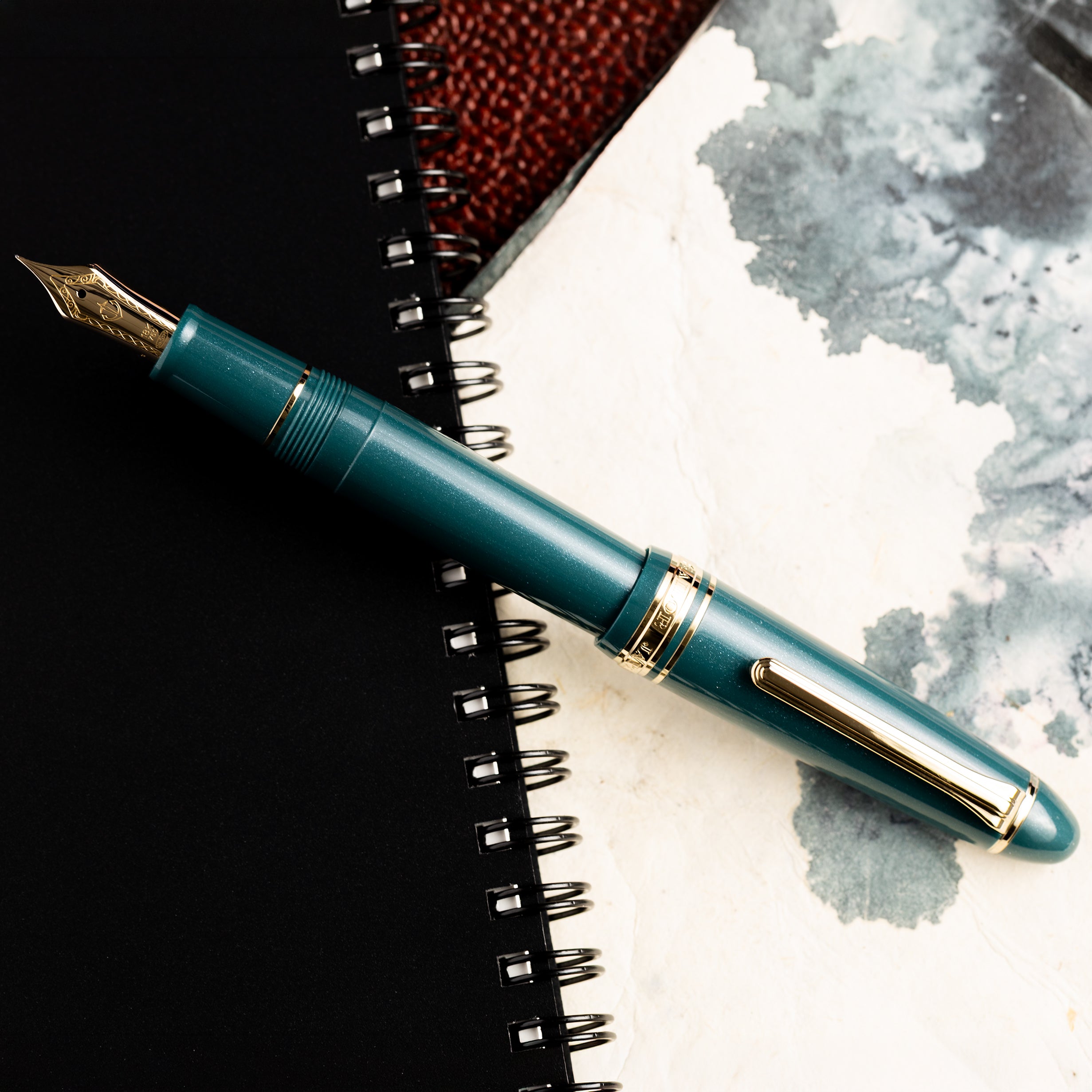 Sailor 1911L Fountain Pen - Shining Green - 18K Gold Trim - Pen Boutique Ltd