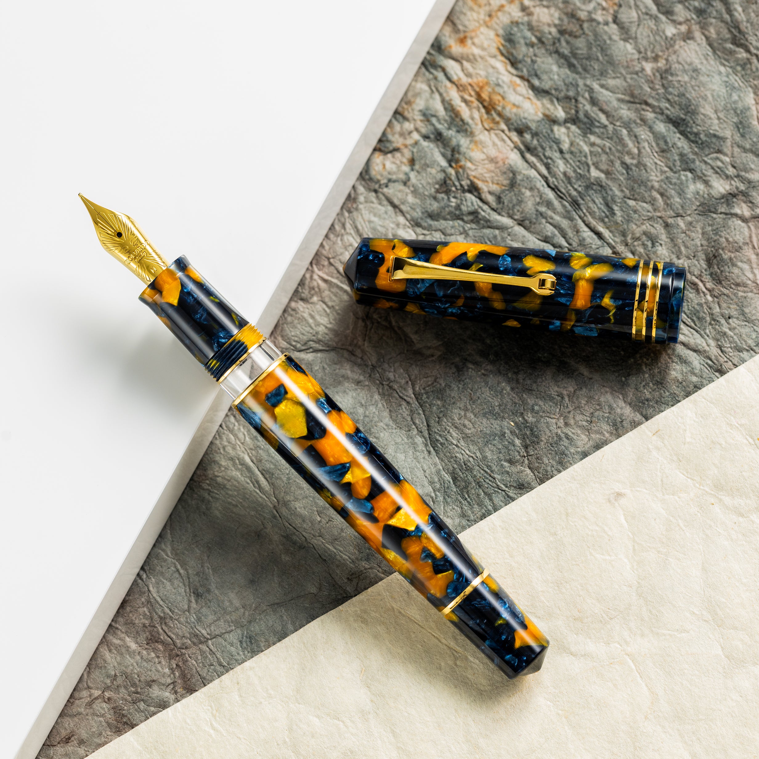 Leonardo Momento Zero Grande 2.0 Fountain Pen - Crepuscolo - Gold Trim - Pen Boutique Ltd