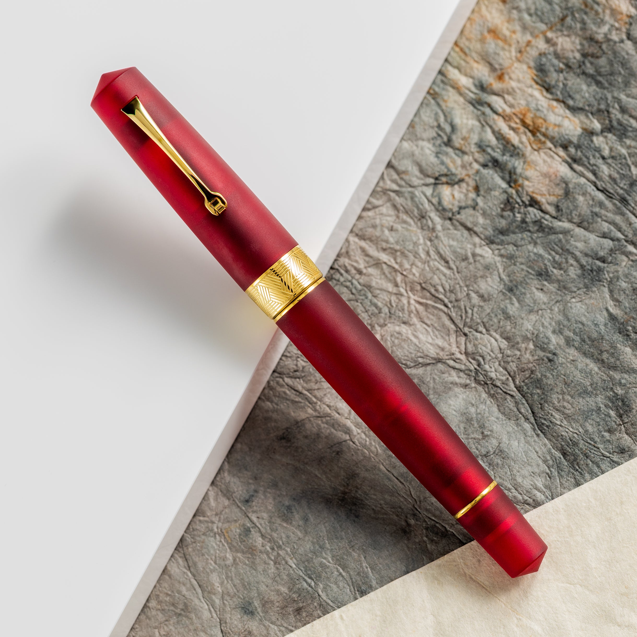 Leonardo Momento Zero Fountain Pen - Pura Frosted Red - Pen Boutique Ltd