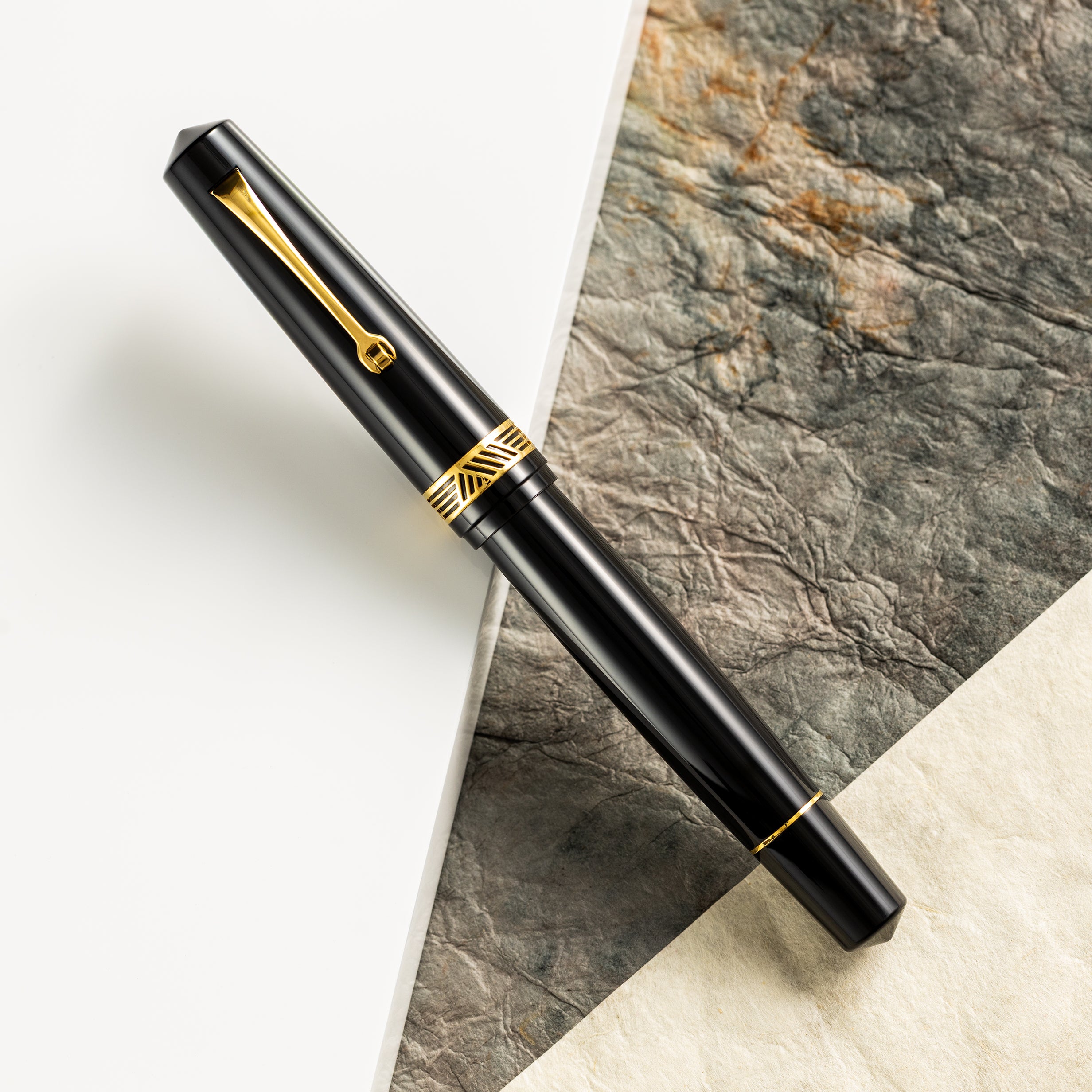 Leonardo Momento Magico Fountain Pen - Black Glossy - Steel Nib - Pen Boutique Ltd