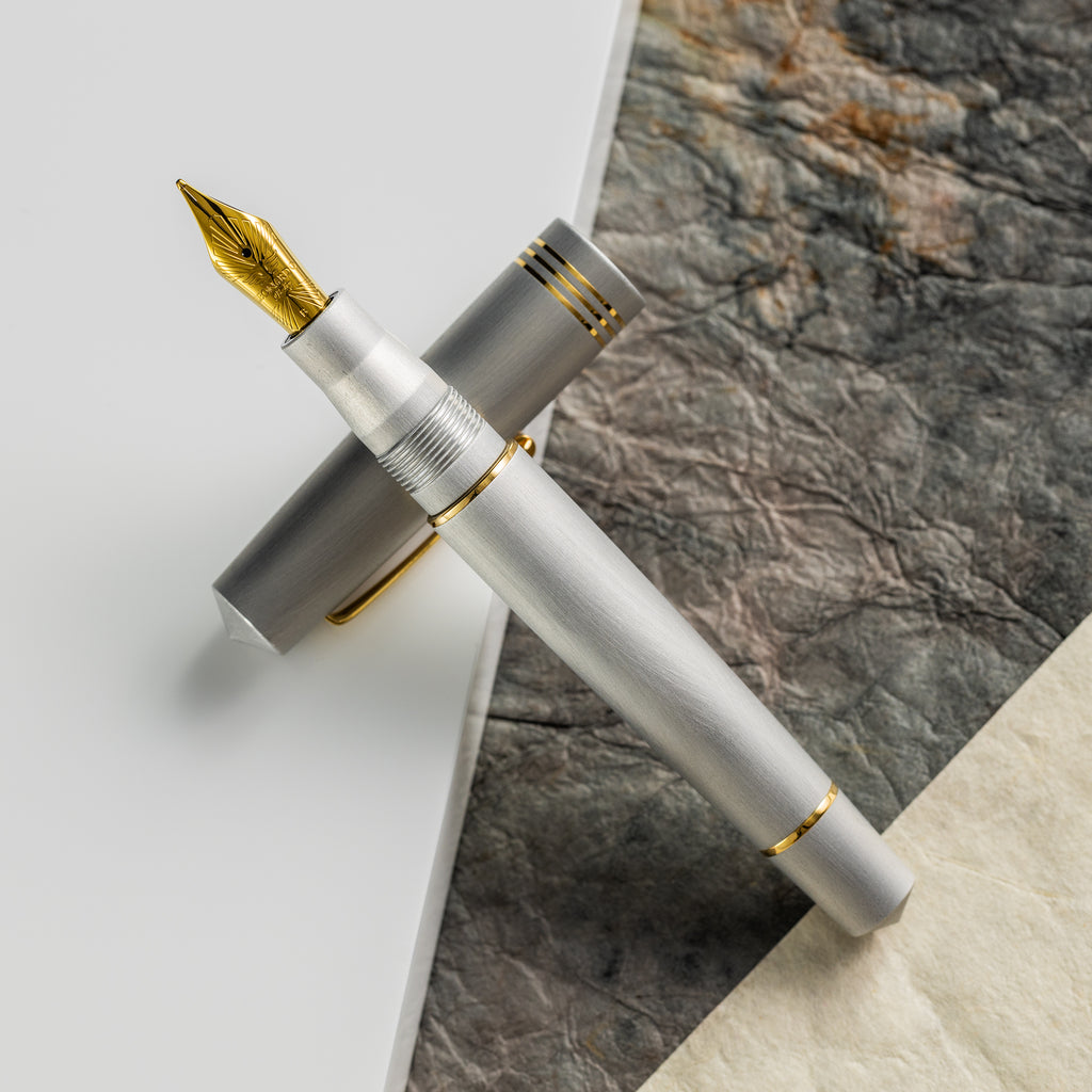 Leonardo Momento Zero Fountain Pen - Alumina - Gold Trim (Limited Edition) - Pen Boutique Ltd