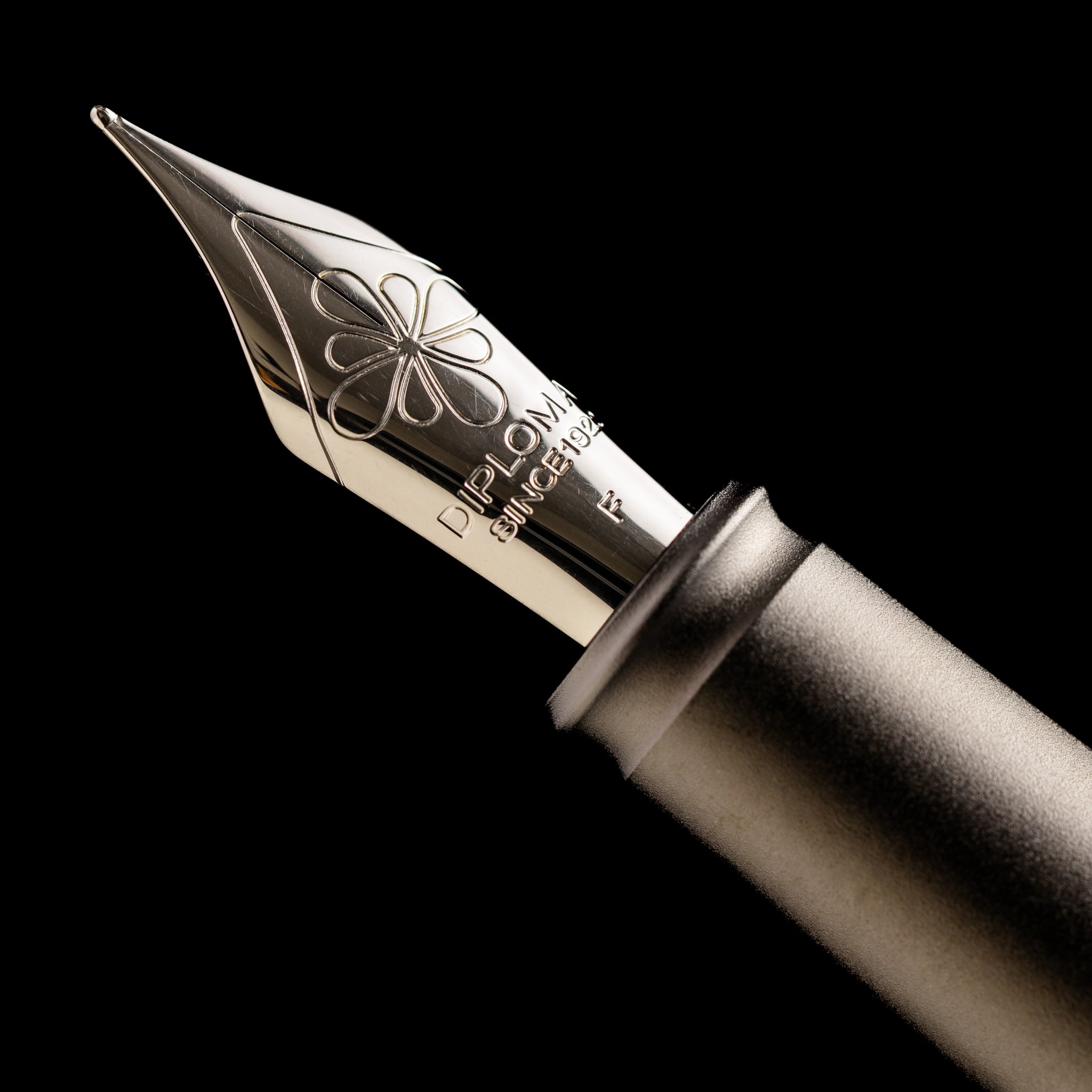 Diplomat Aero Fountain Pen - Funky Petrol - Pen Boutique Ltd