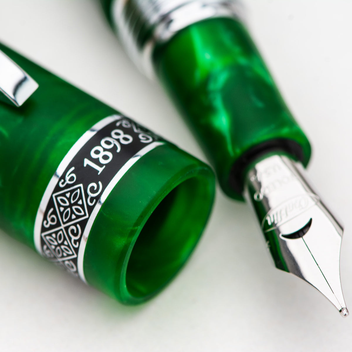 Conklin 1898 Collection Fountain Pen - Spectra Green Fusion - Chrome Trim (Limited Edition)
