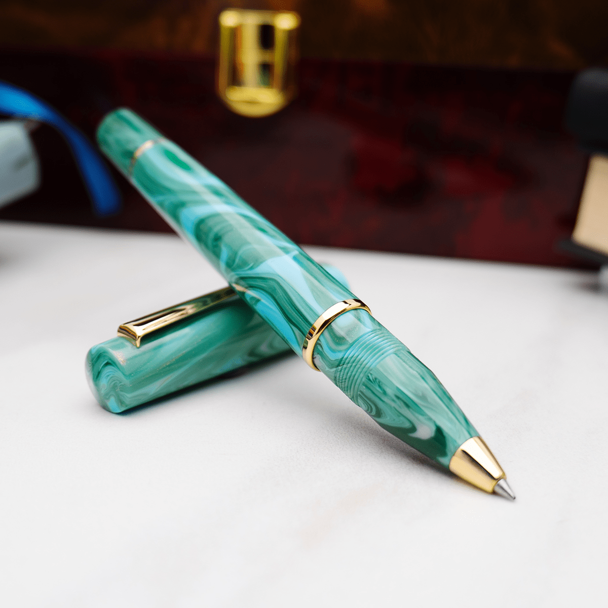 Delta Duna "P" Rollerball Pen - Vortex Green - Gold Trim - Pen Boutique Ltd