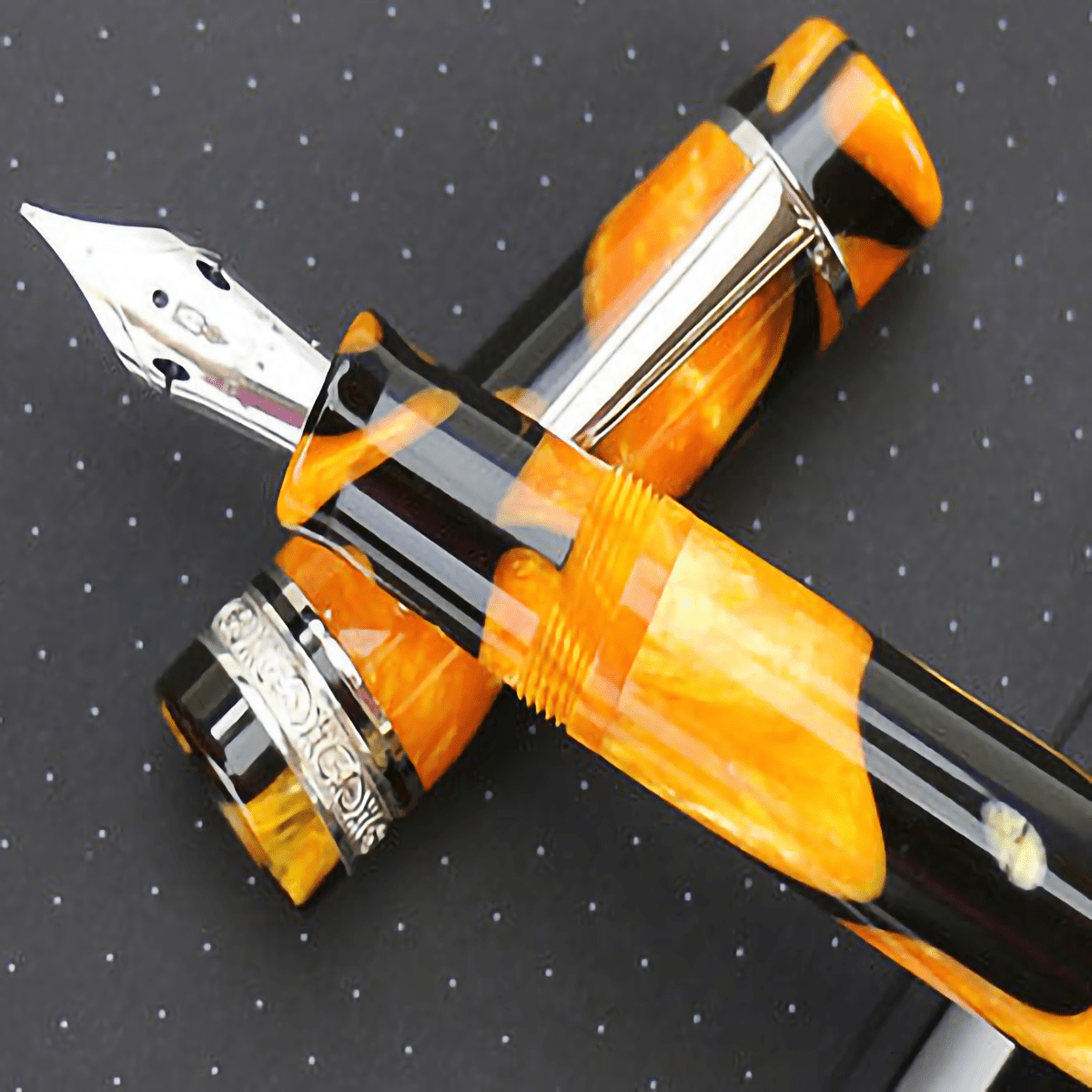 Delta Fountain Pen - DV Original - Masterpiece - Sterling Silver Trims - 14K (Oversize) - Pen Boutique Ltd