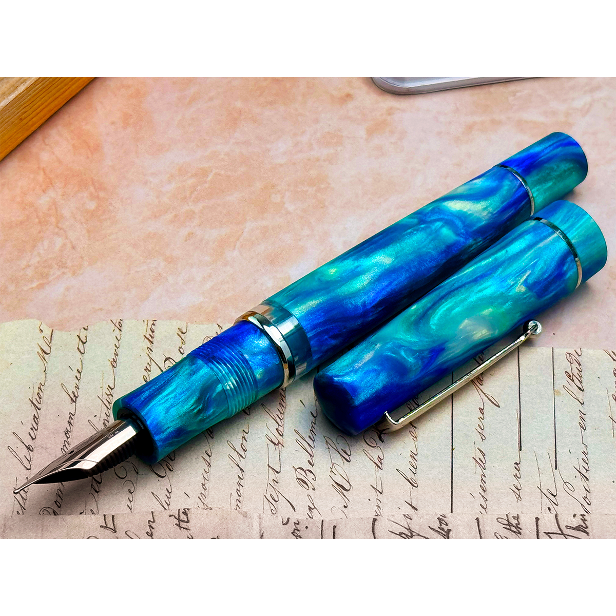 Delta Duna Fountain Pen - Reflection Pool - Chrome Trim (Limited Edition)