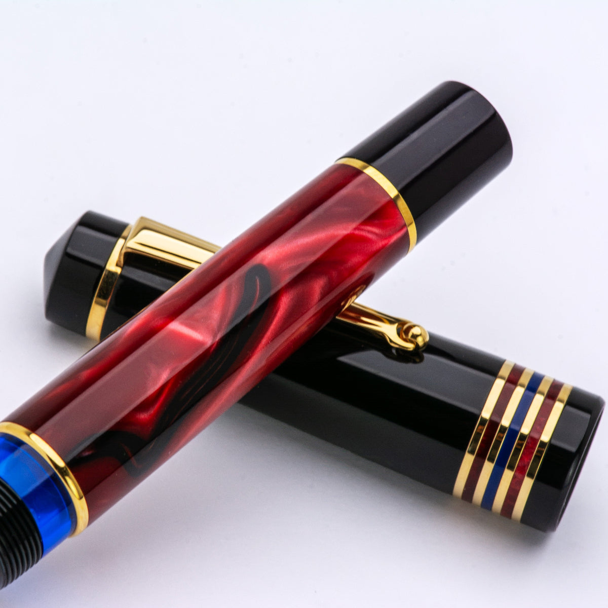 Delta Limited Edition Fountain Pen - Four Rings Crimson Night - Yellow Gold Trim - Steel Nib