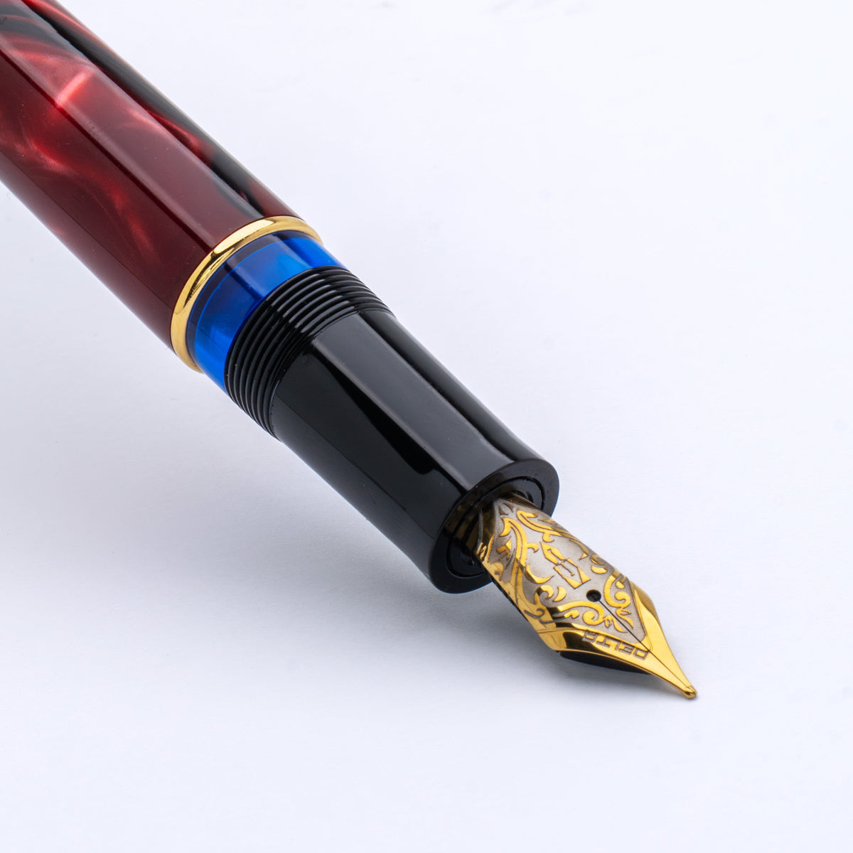 Delta Limited Edition Fountain Pen - Four Rings Crimson Night - Yellow Gold Trim - Steel Nib