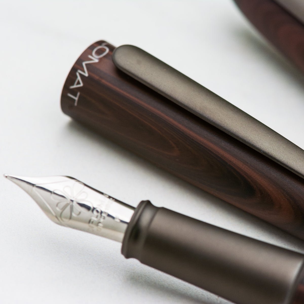 Diplomat Aero Fountain Pen - Black Forest - Pen Boutique Ltd