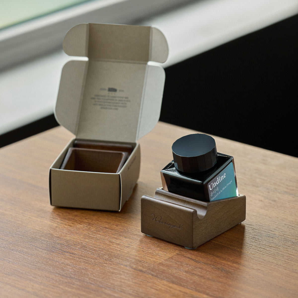 Wearingeul Roof Pen Rest (House of Ink)