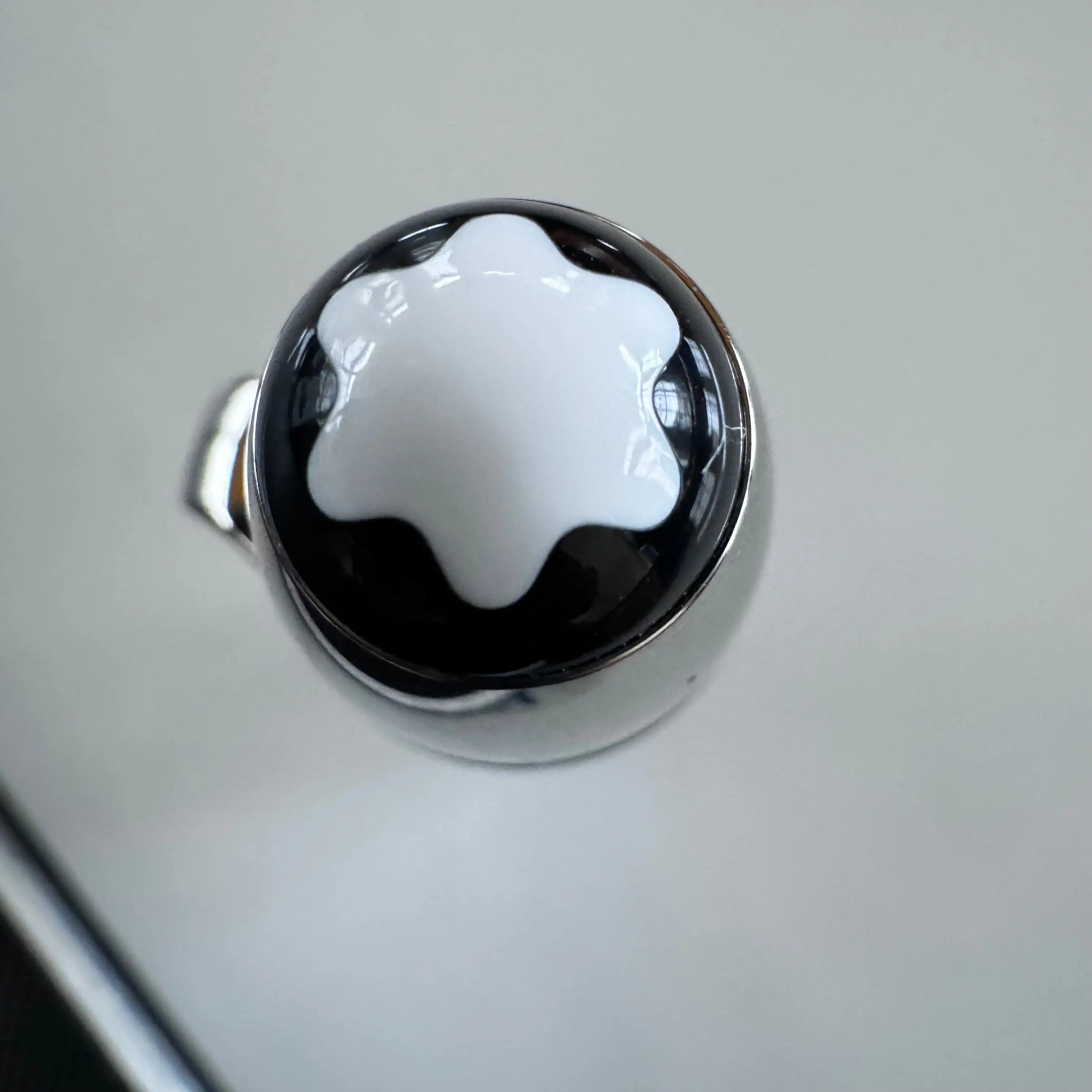 Montblanc Meisterstuck Fountain Pen - 149 The Origin Black - Medium Nib - Pen Boutique Ltd