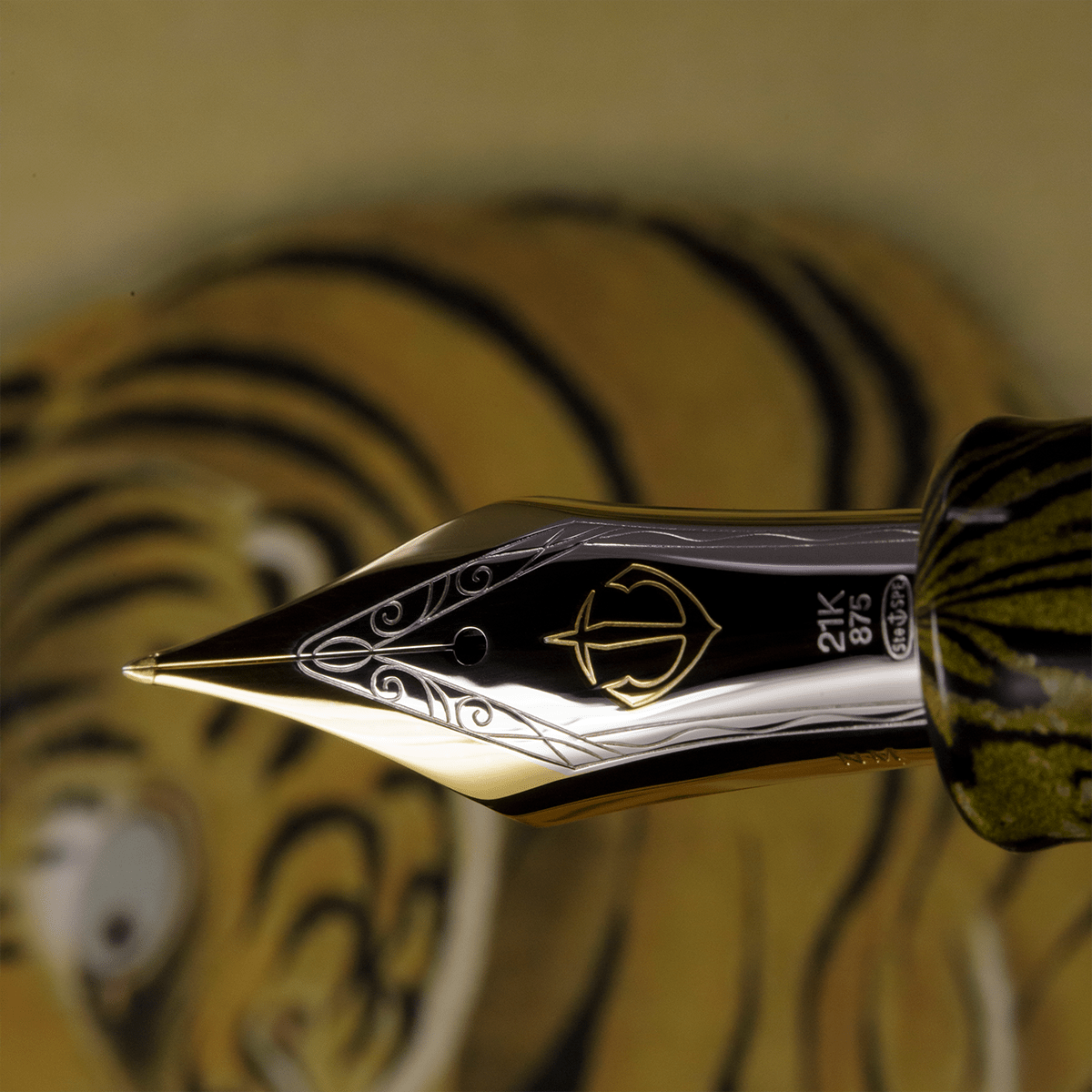 Sailor 1911 Fountain Pen - King of Pen - Mouko - Naginata Togi Nib - 21k Gold - Pen Boutique Ltd
